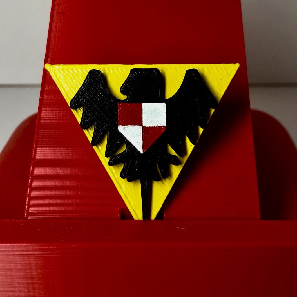 Cammy Street Fighter Hat Pendant/Pin