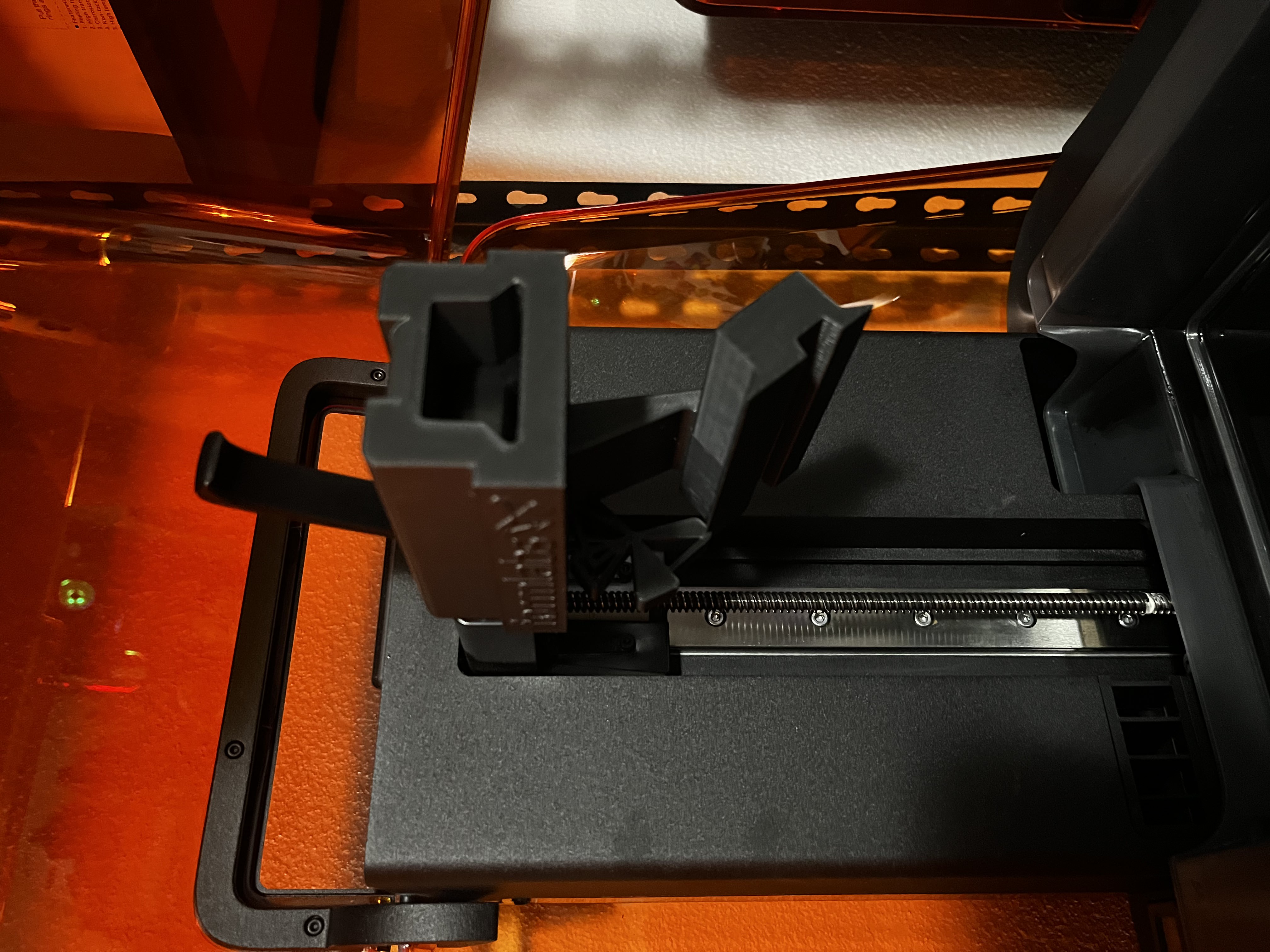 Formlabs Form 2 & 3 Drip Hanger — thumbnail 4