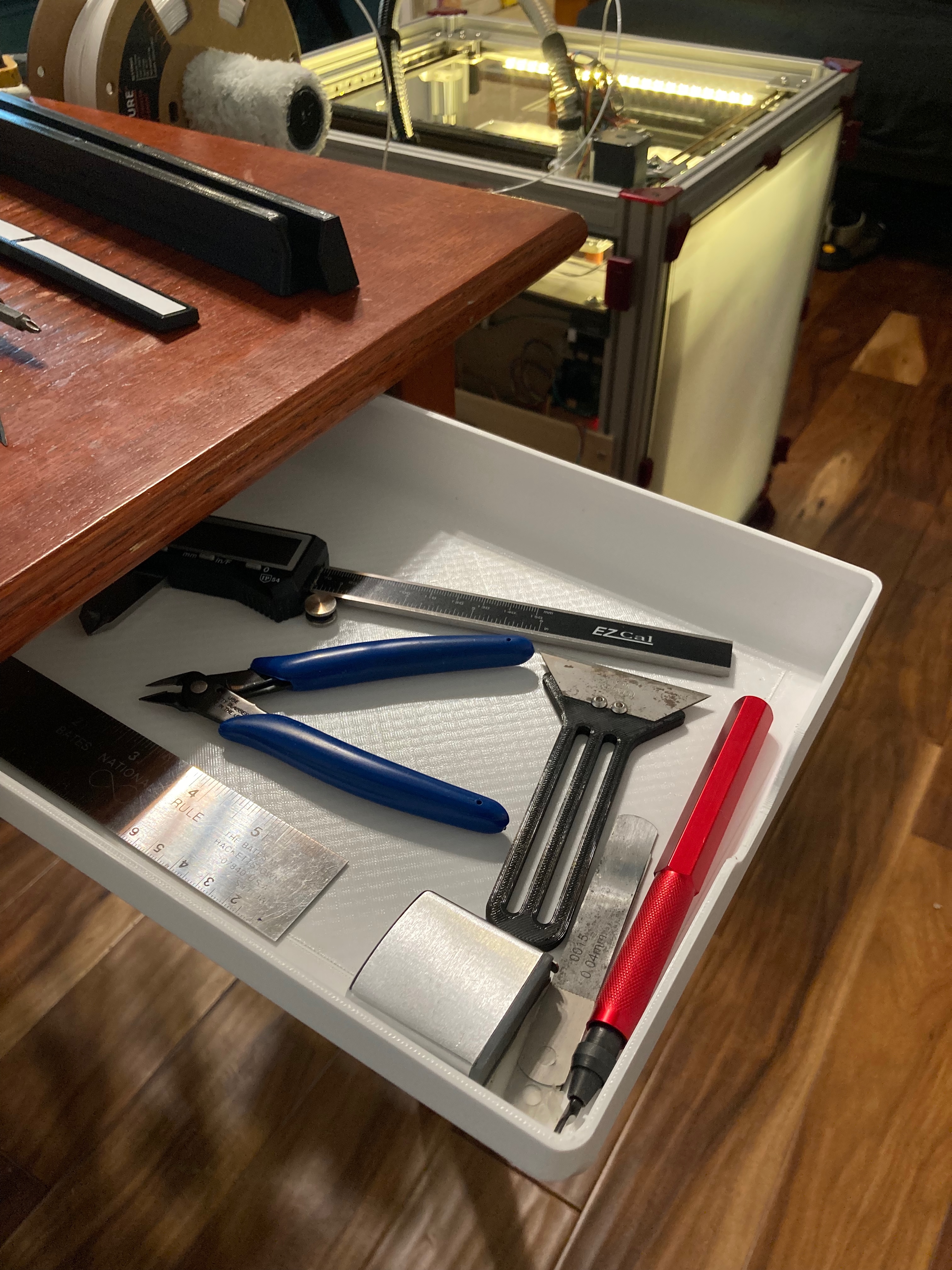 Miniatura 5 do modelo 3D Parameterized Under Desk Drawer