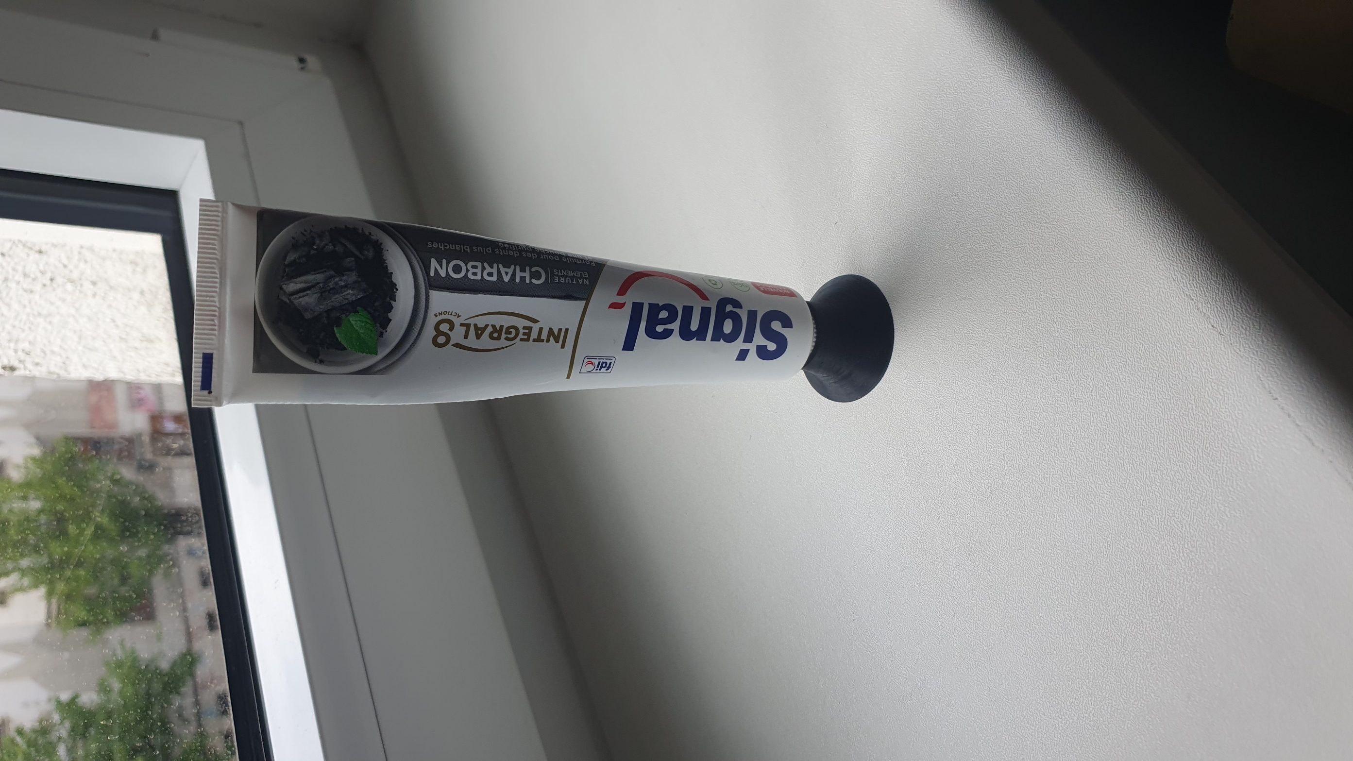 ToothPaste Signal Stander