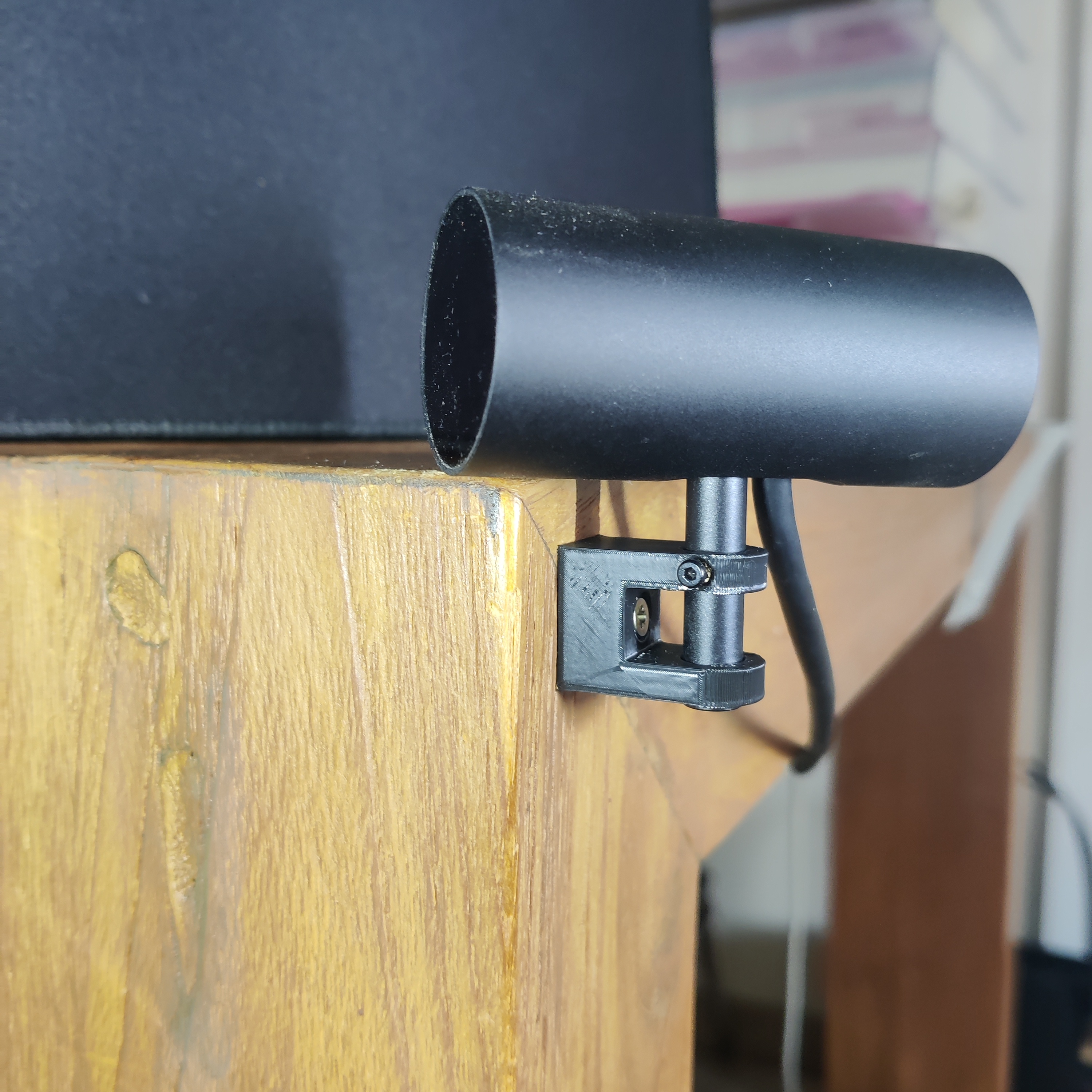 Oculus rift sensor mount
