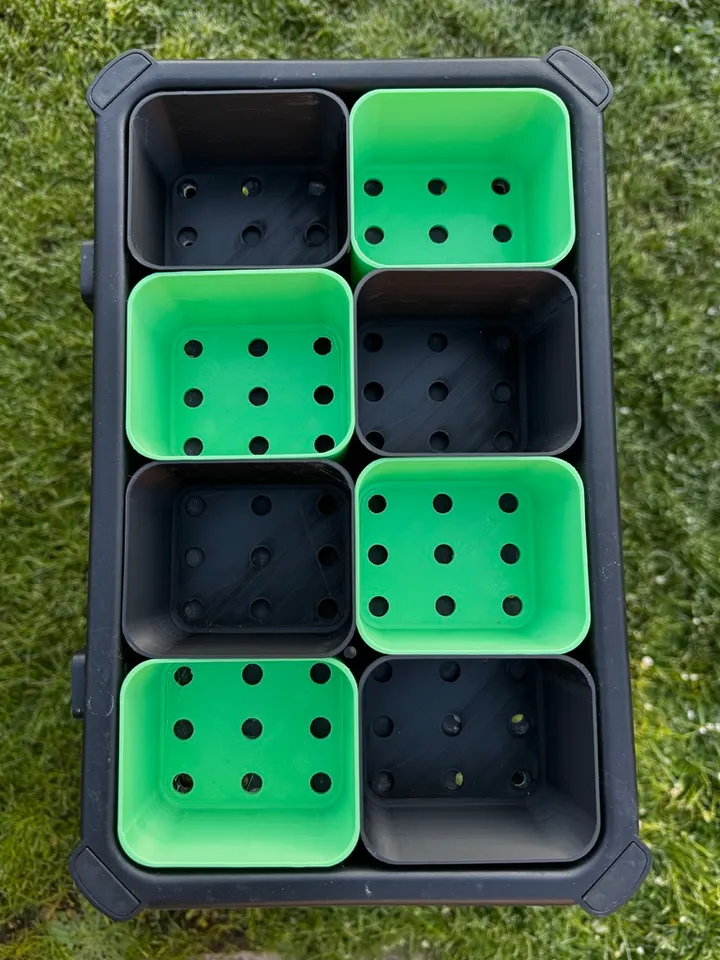 IKEA VESKEN Shelf Planter by Harald Bruns