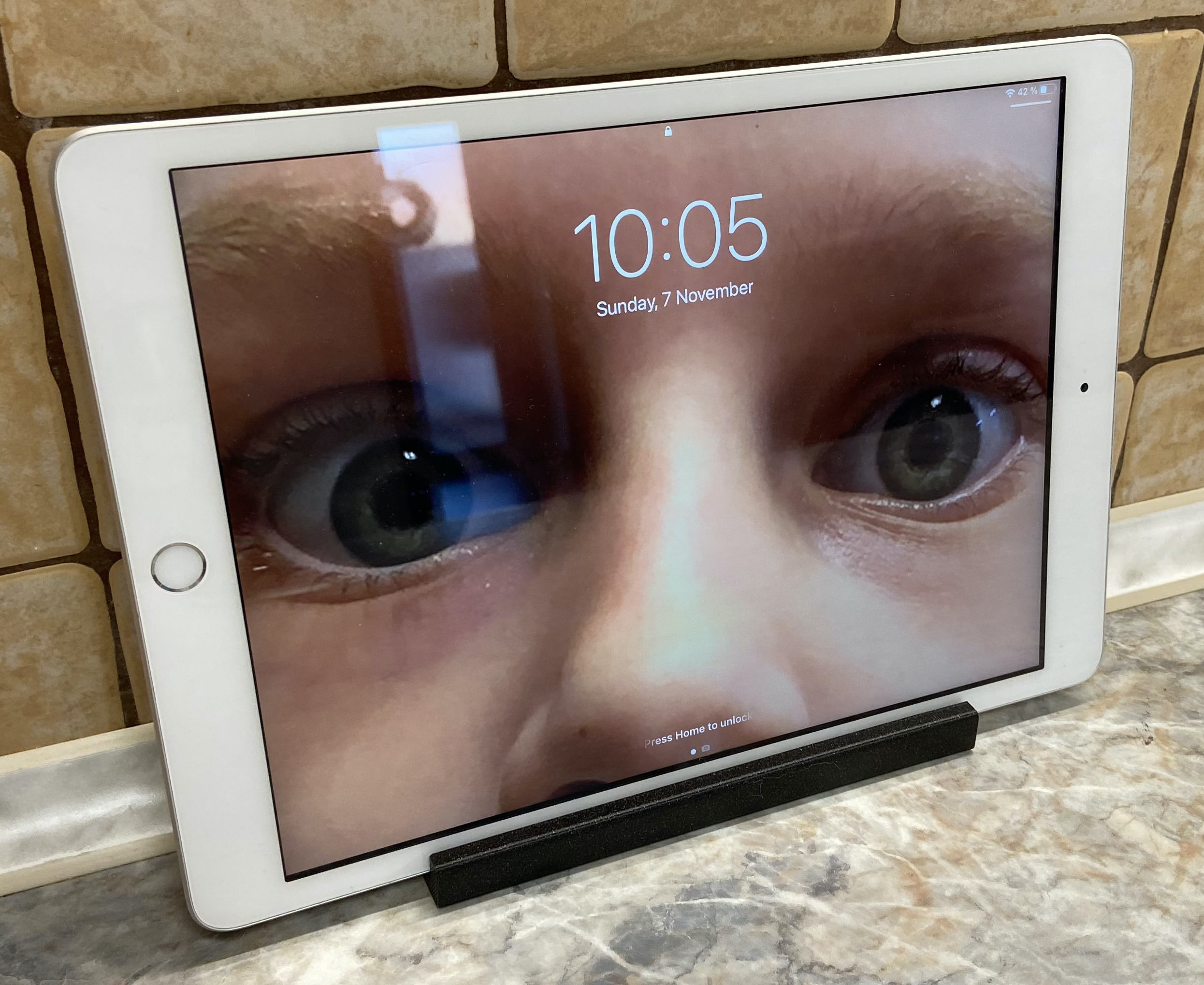 Yet Another iPad Stand