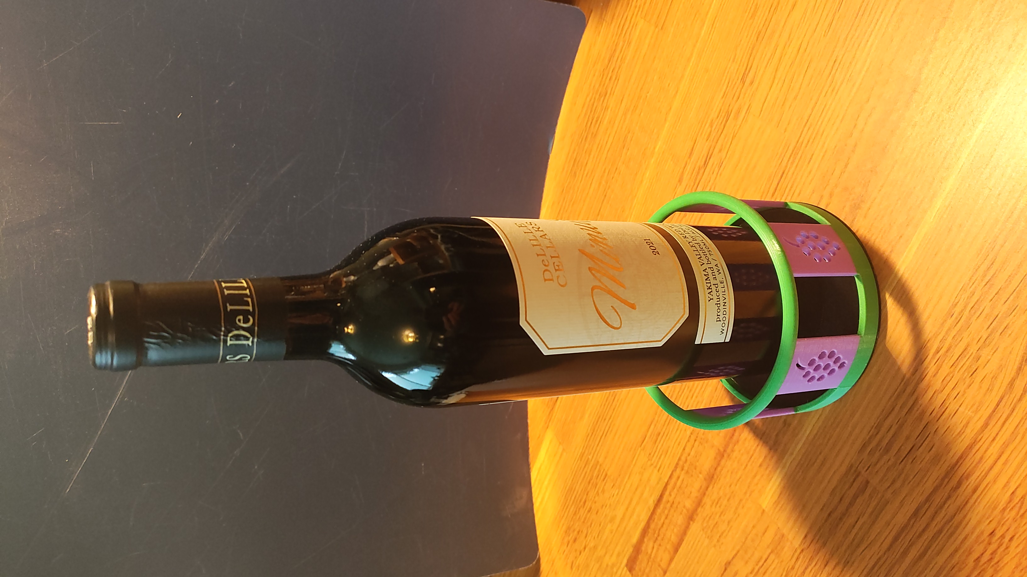 Miniatura 2 do modelo 3D Wine Bottle Coaster