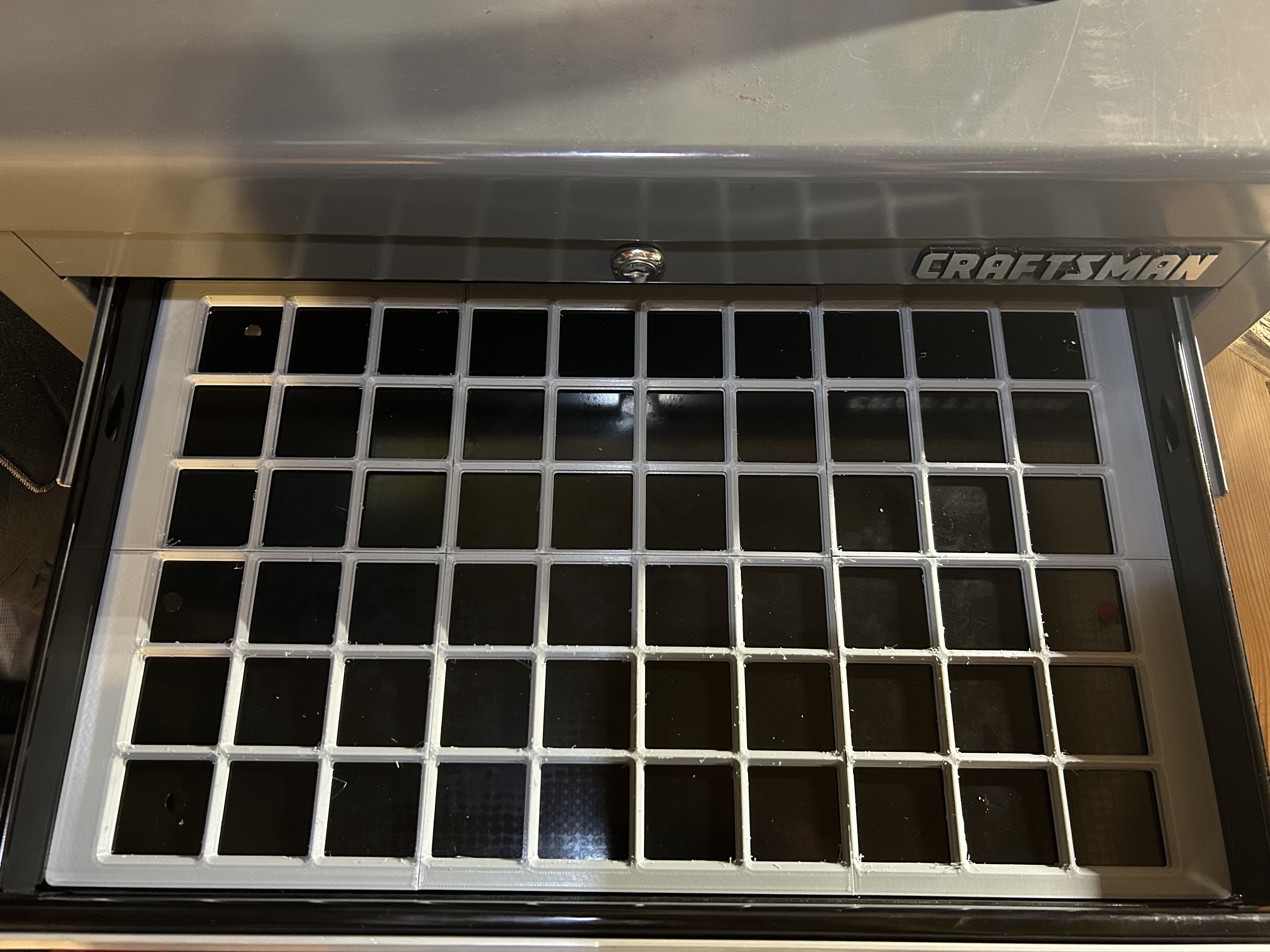 Gridfinity Baseplate for Craftsman Tool Chest Drawers (18" W x 10 10/16" L)