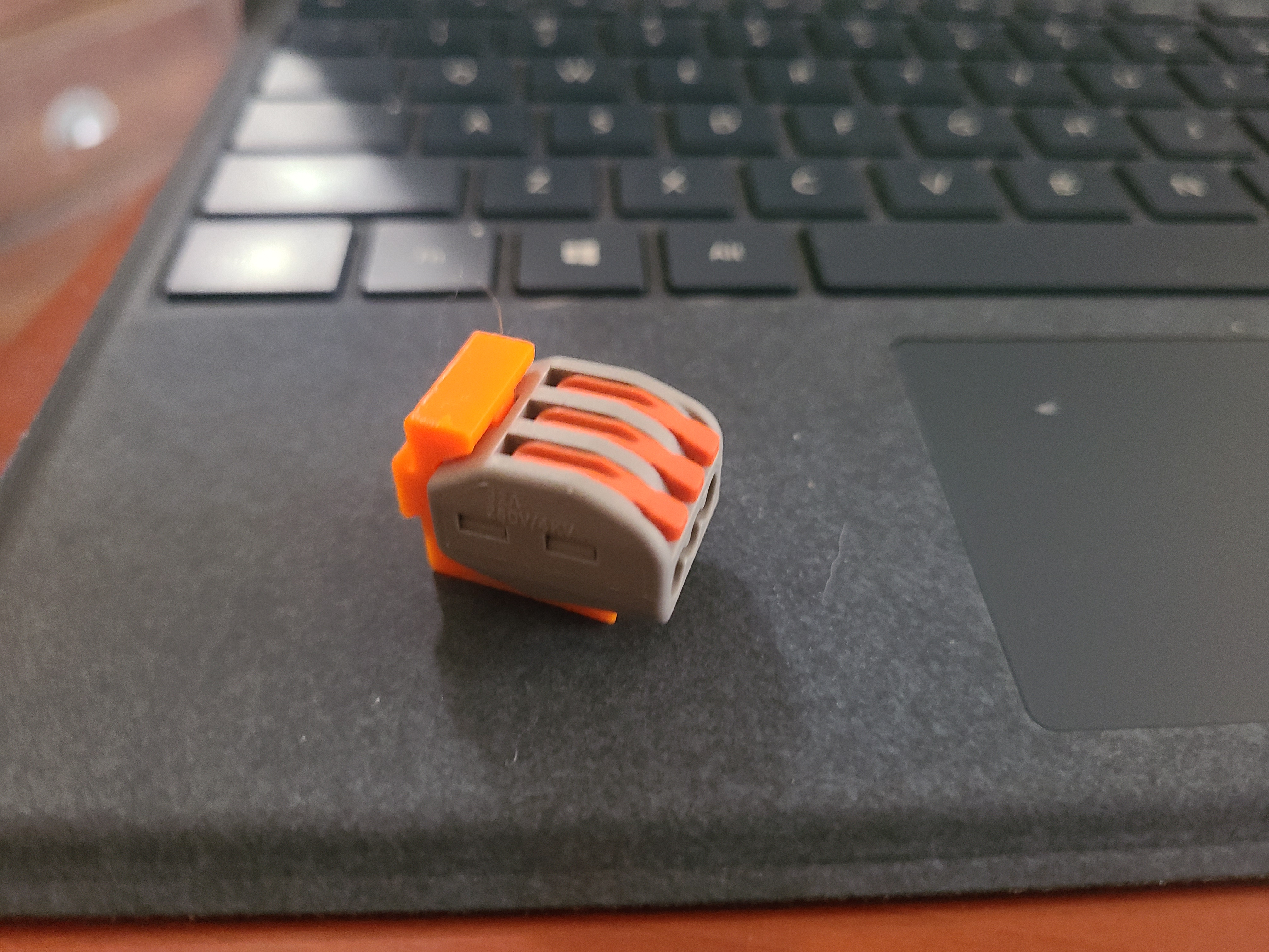 Generic WAGO wire lever connection mount