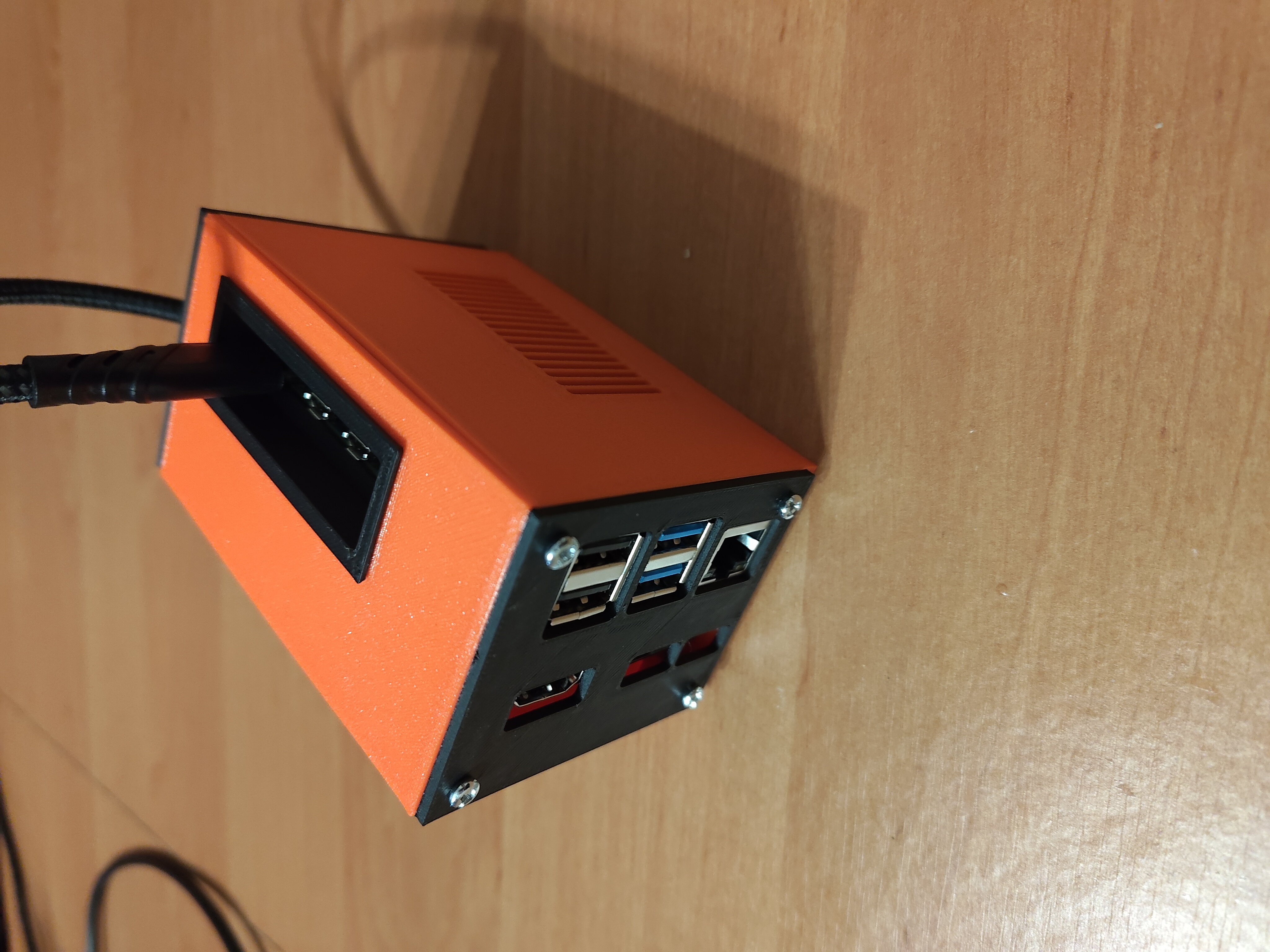Raspberry pi 4b \w aluminium case, case for diy csi pikvm