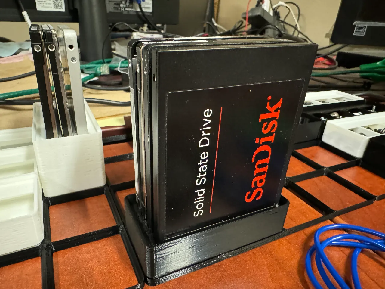 Gridfinity SSD / HDD Holder by Bill Wales | Download free STL model ...