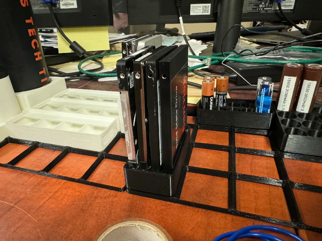 Gridfinity SSD / HDD Holder by Bill Wales | Download free STL model ...