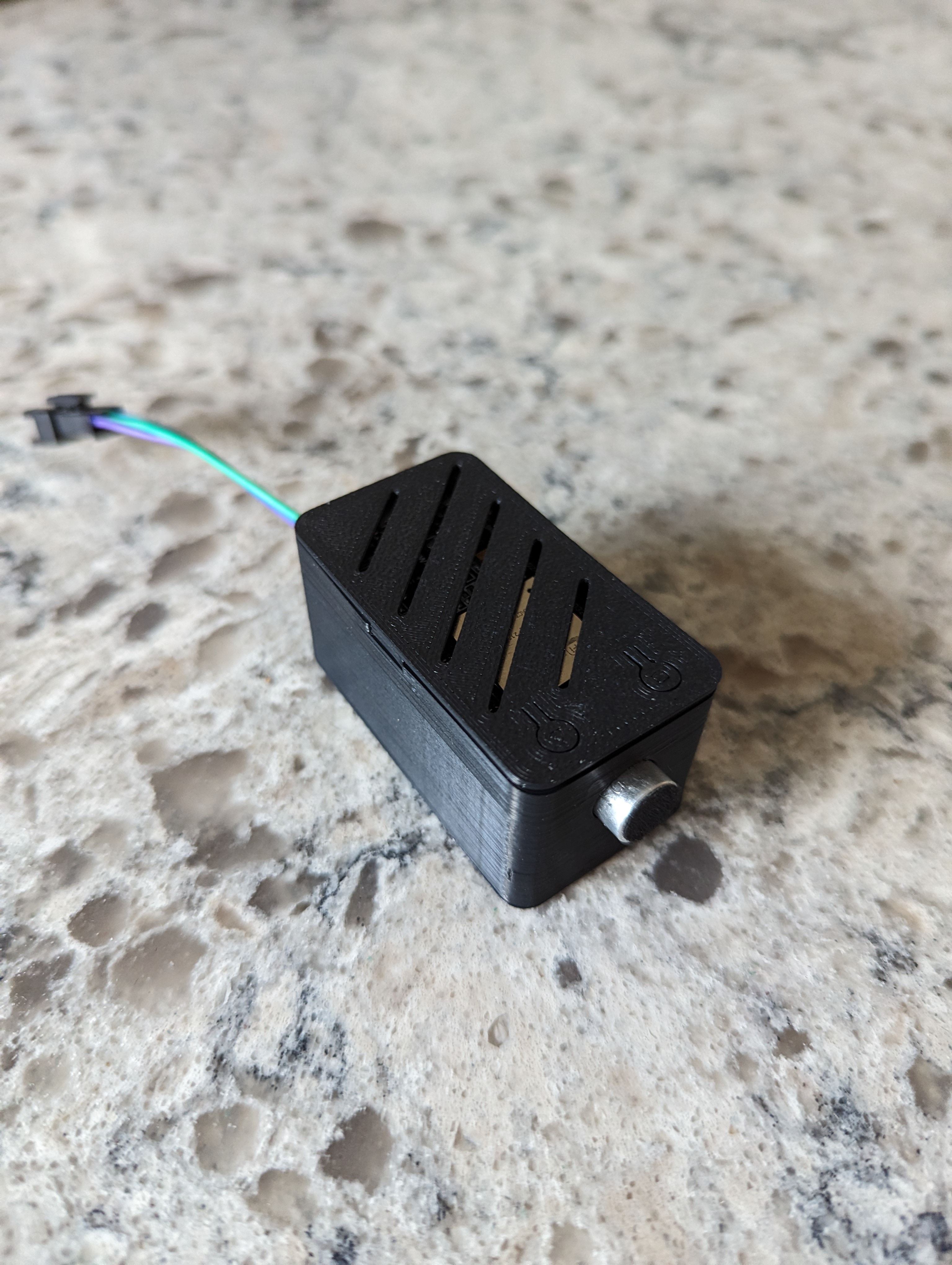 NodeMCU-ESP32 ESP DEVKITV1 case with Max4466 3D model thumbnail