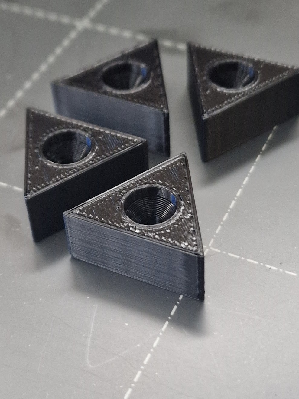 Shelf support