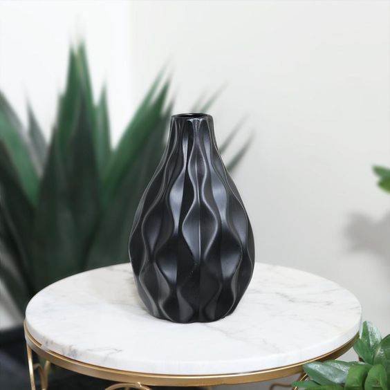 FLOWER SEQUENCE VASE