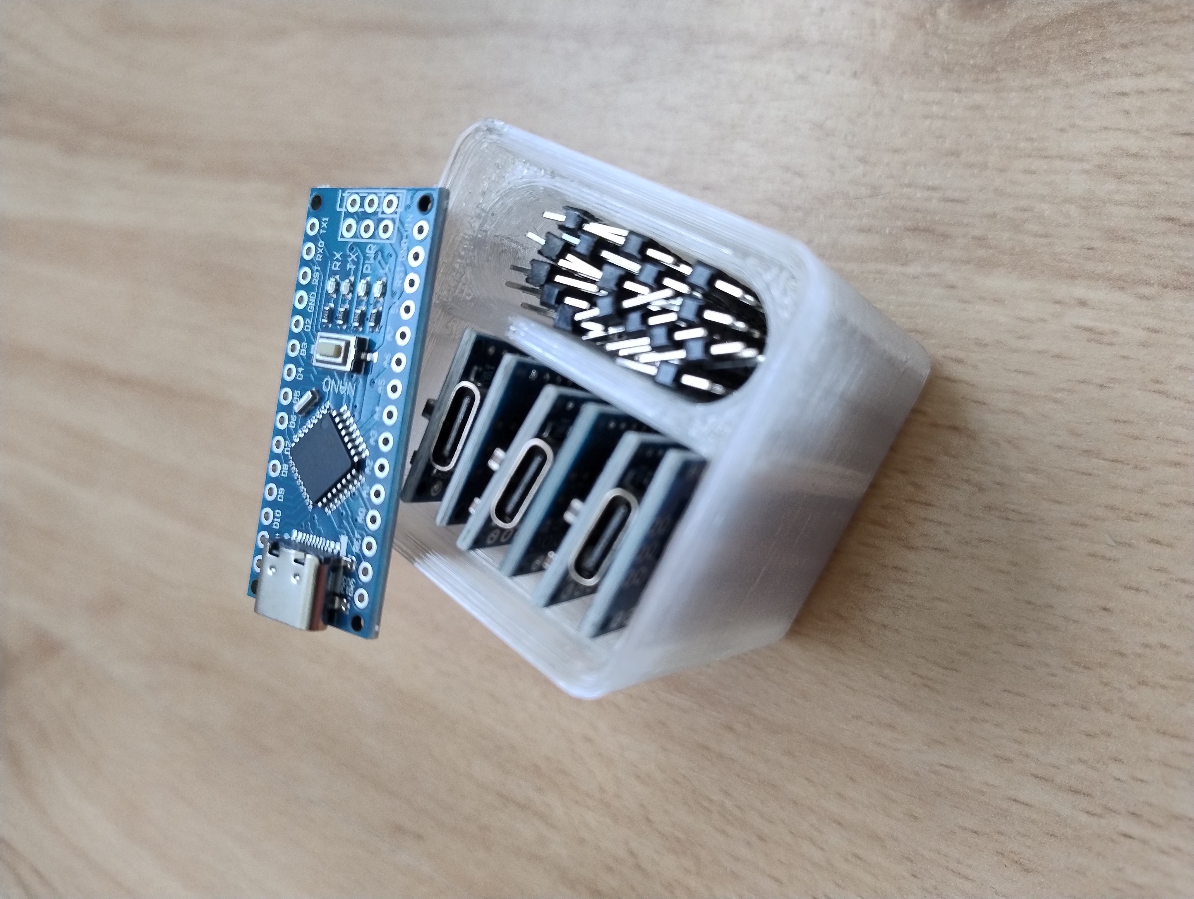 Gridfinity Bin for Arduino Nano and Pin Strips