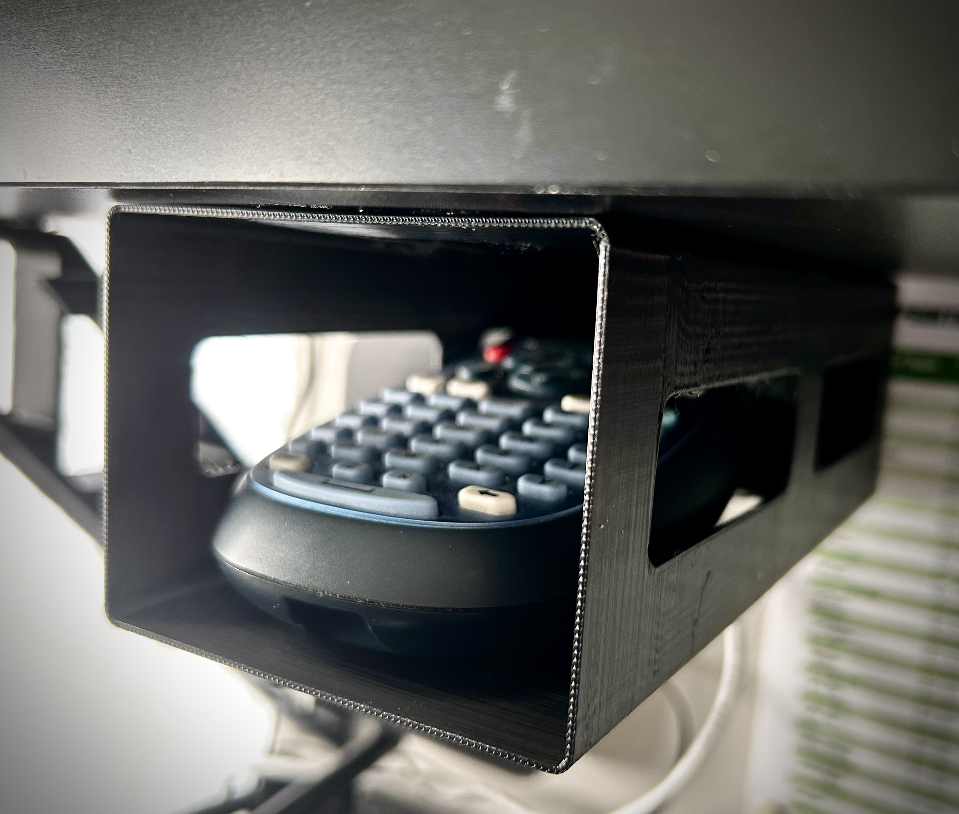 Dymo LetraTag (R) Labelprinter under shelve drawer