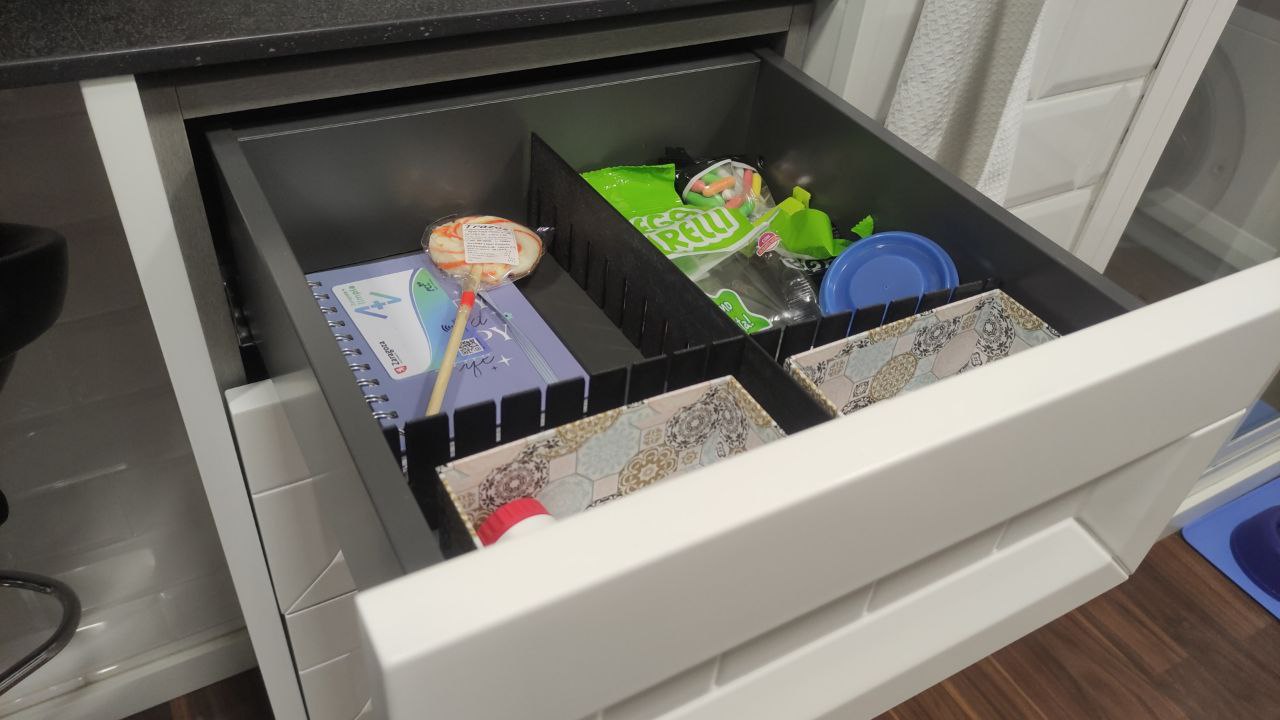 Adjustable Drawer Divider-Spacer