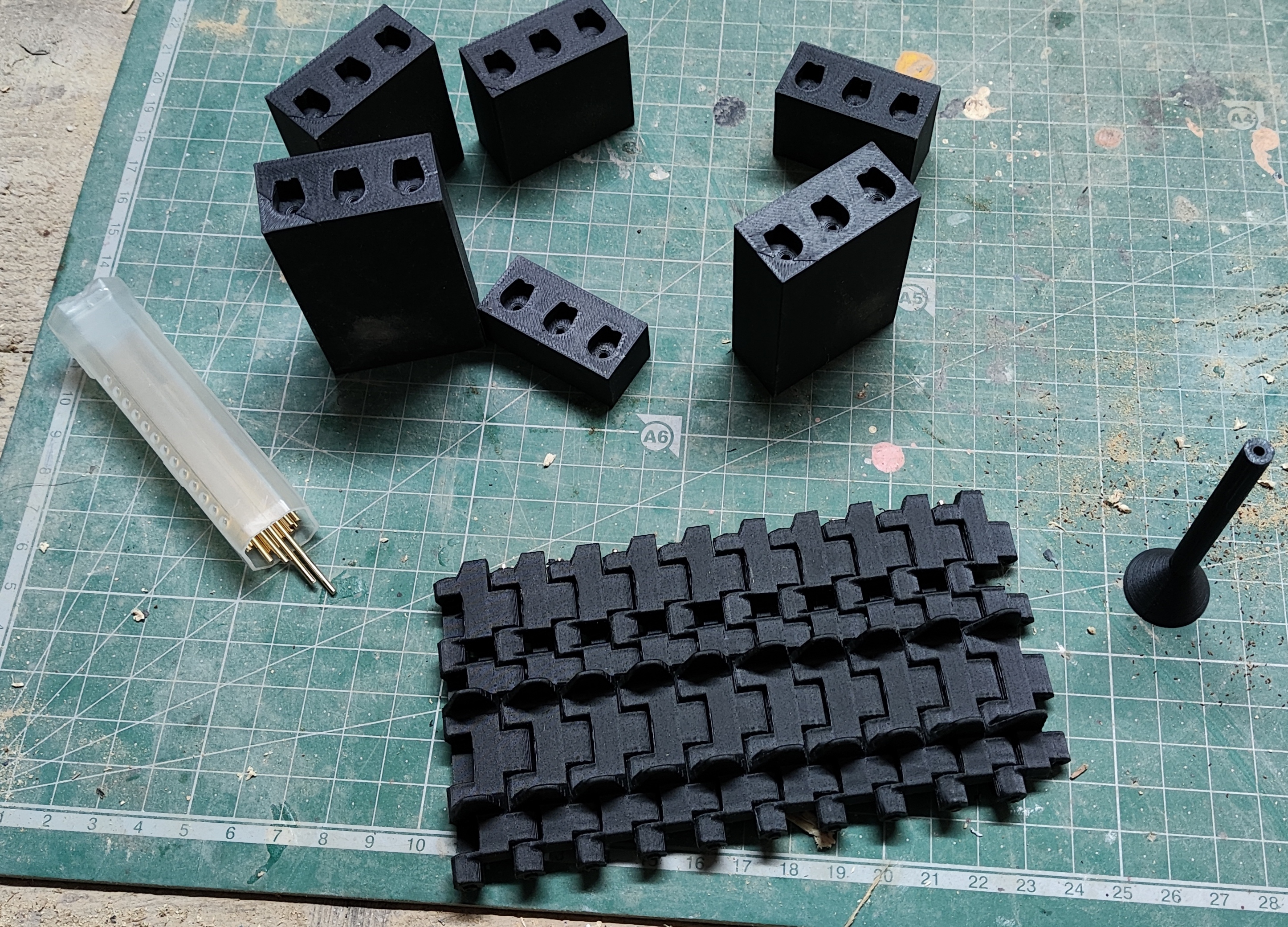 1:10 Tiger 1 RC Track Building Tools