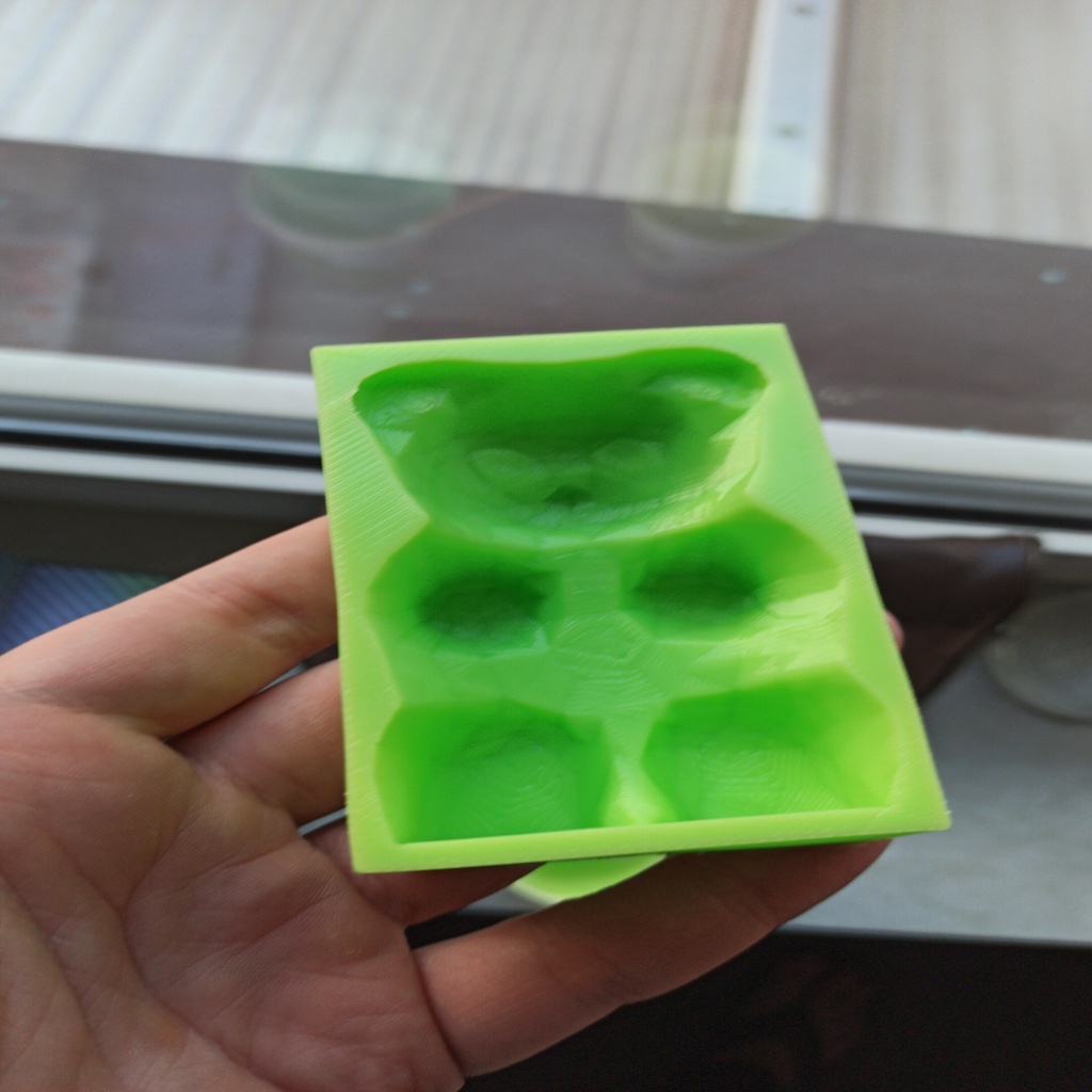 STL file GUMMY BEAR BAR SILICONE MOLD HOUSING 🐻・3D printing model to  download・Cults