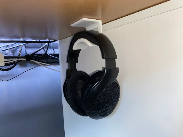 Modern Headphone Mount