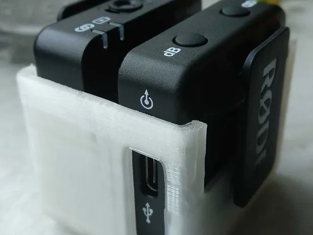 Holder / Case / Storage for Rode wireless Go