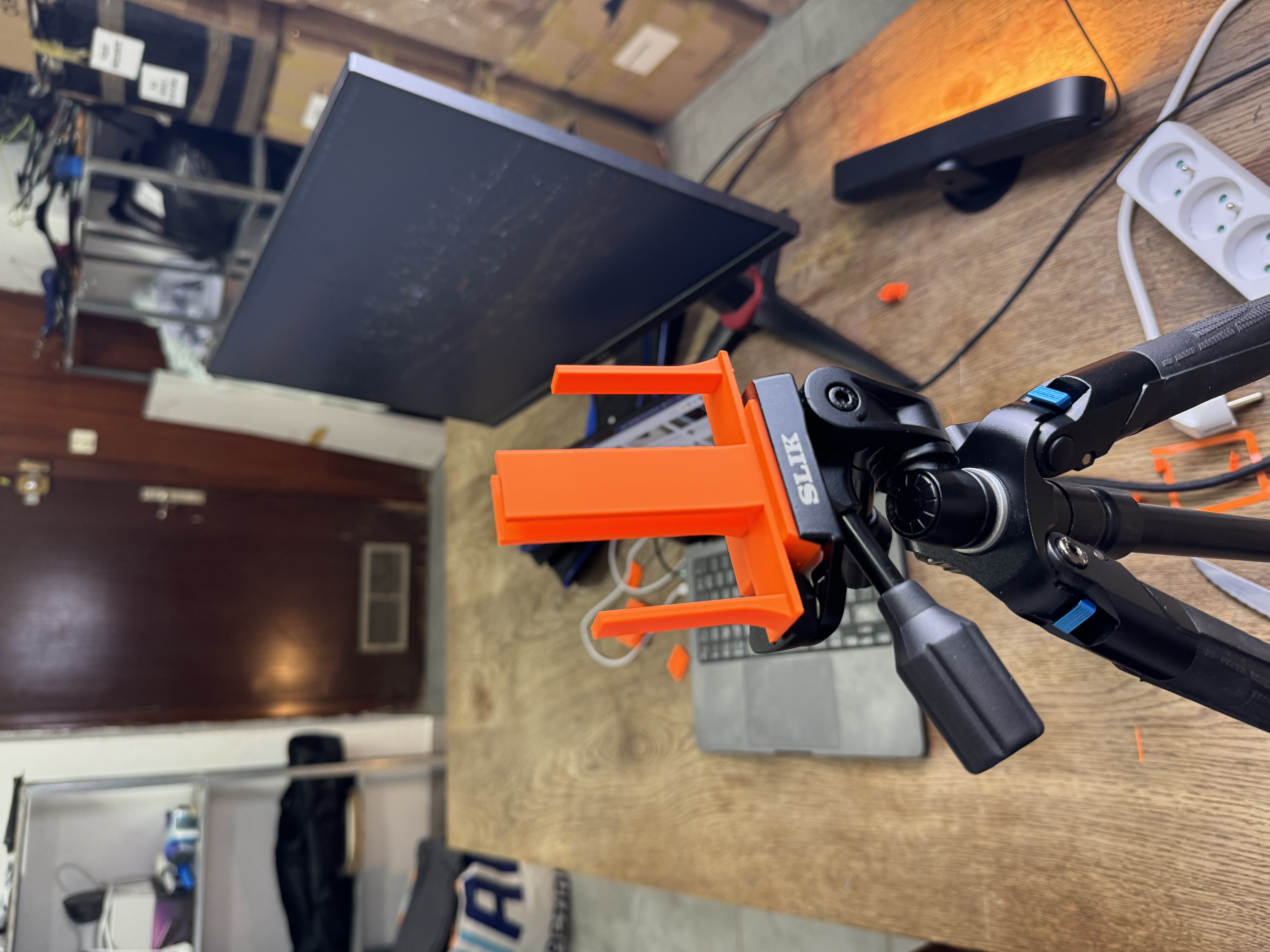 camera tripod iphone 15 pro holder