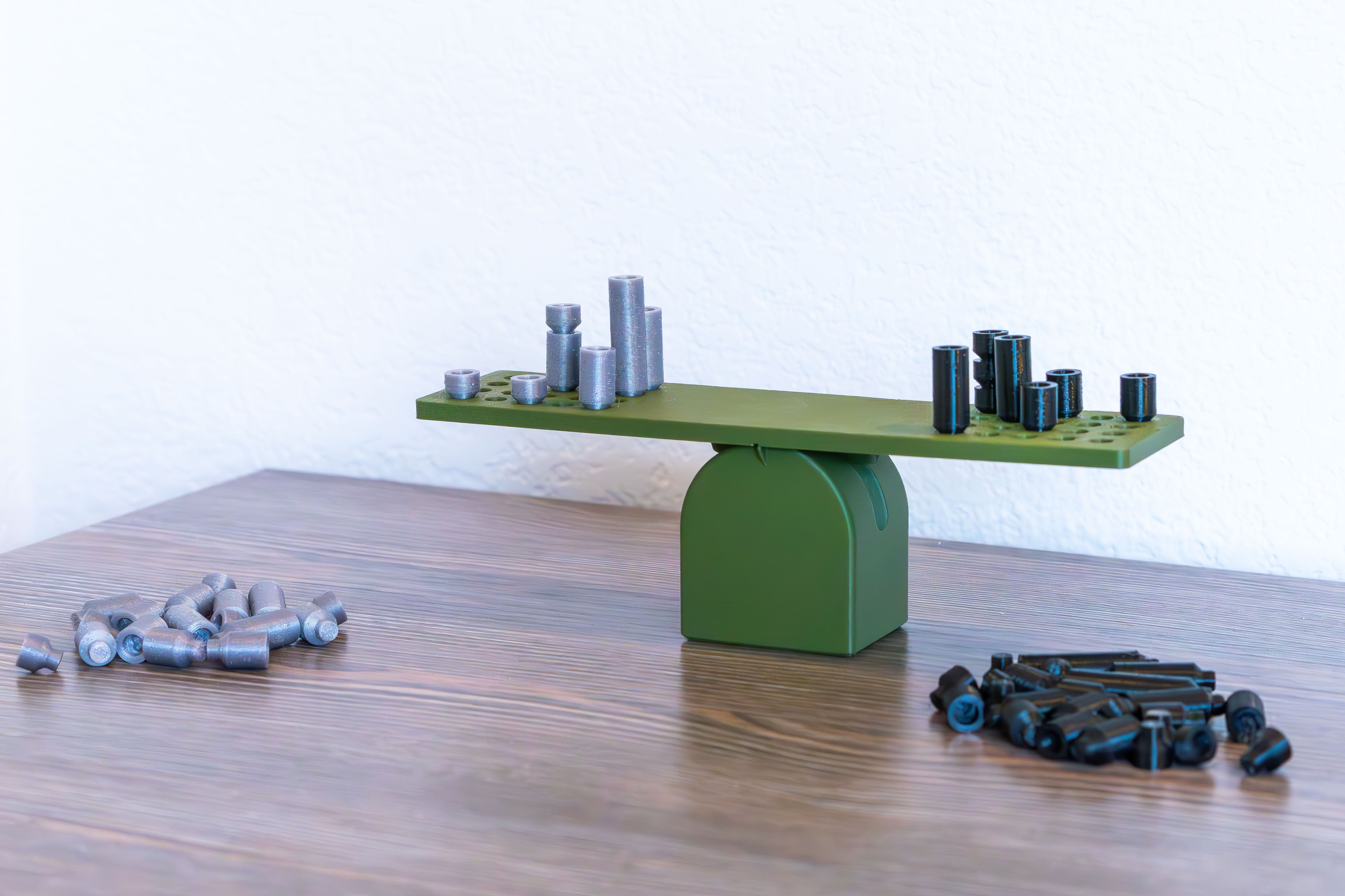 Pegboard Stacking Balance Game — miniatura 2