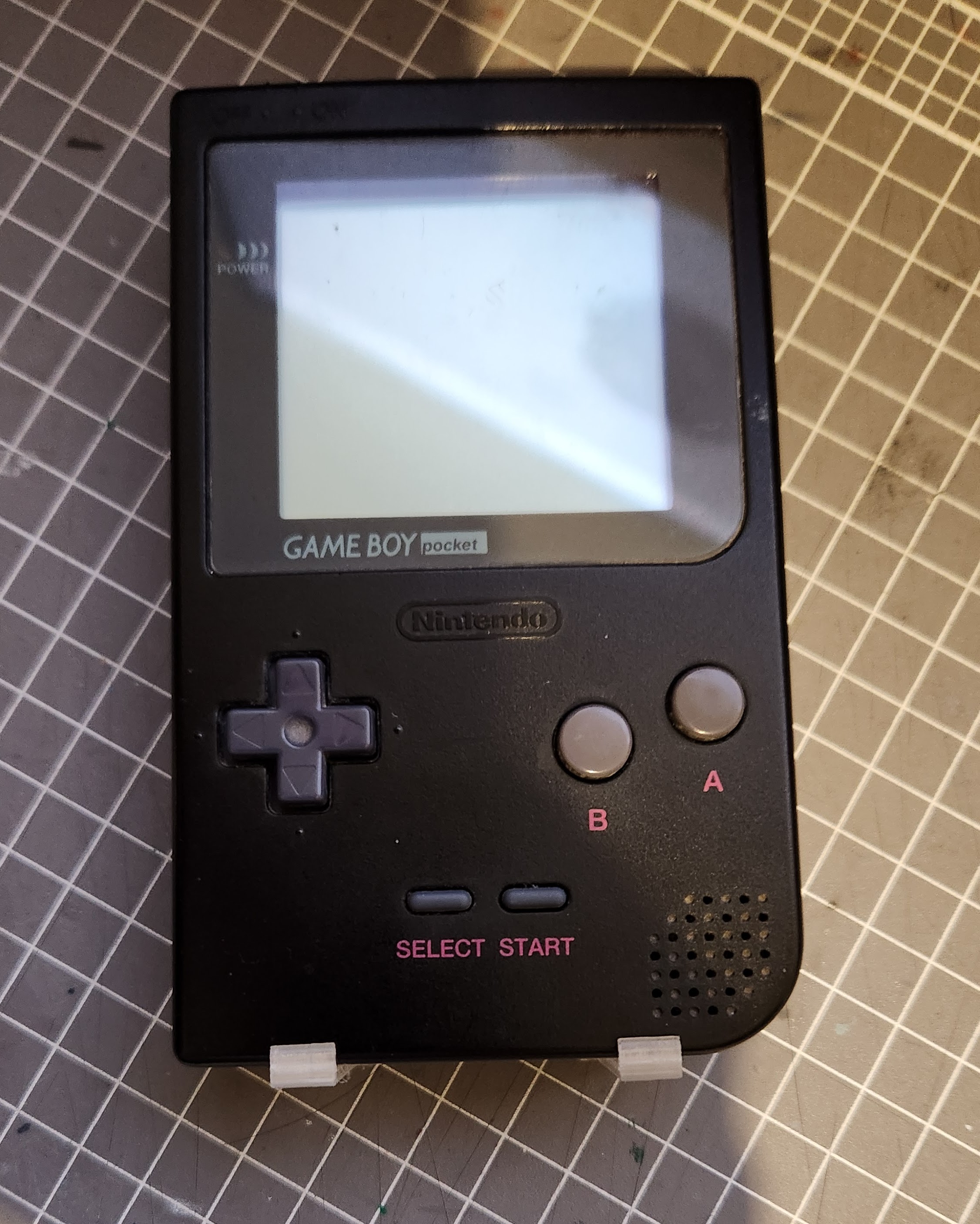 Gameboy Pocket Wall Mount by Selardian | Download free STL model ...