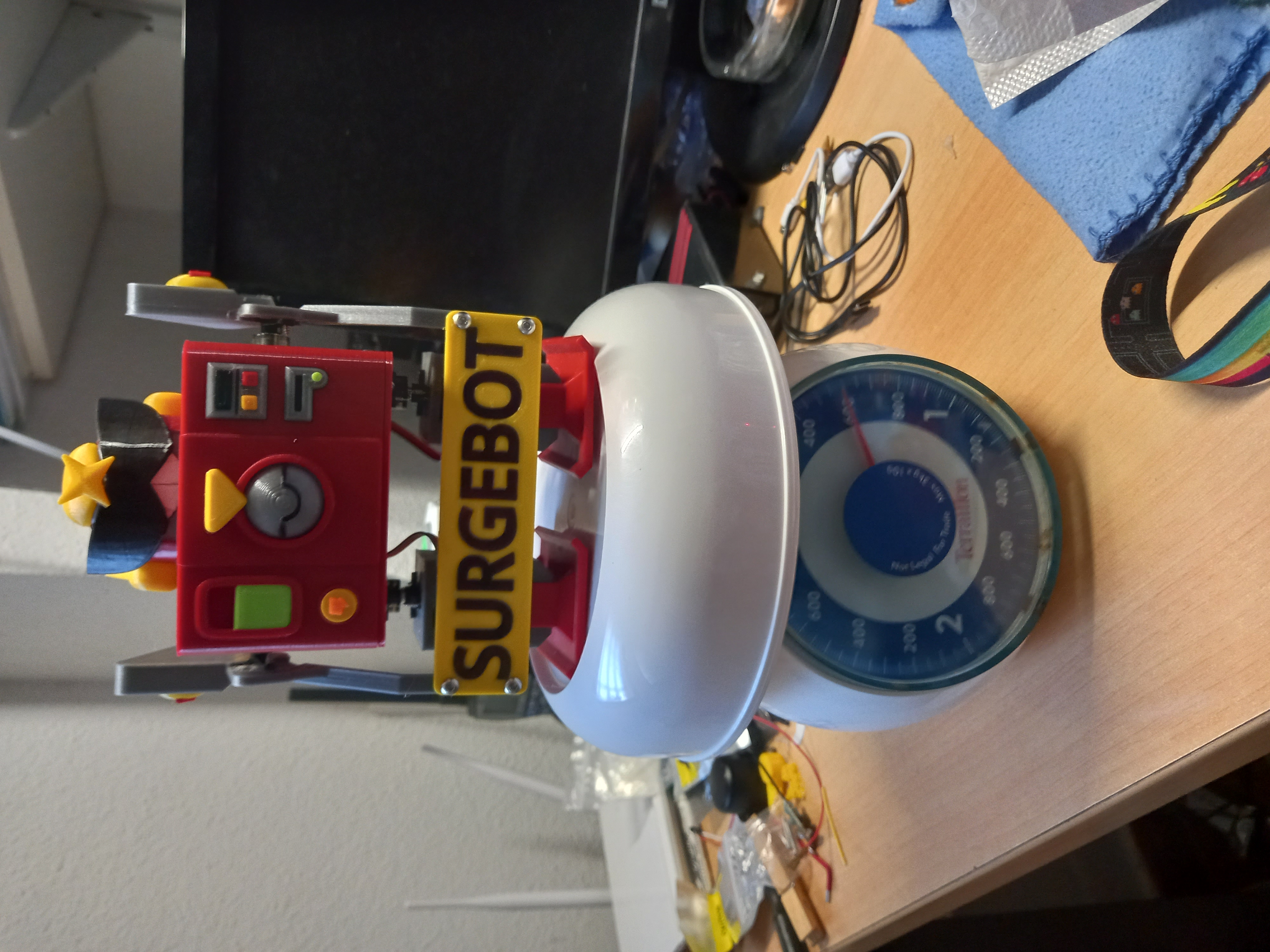 Miniatura 2 do modelo 3D Surgebot