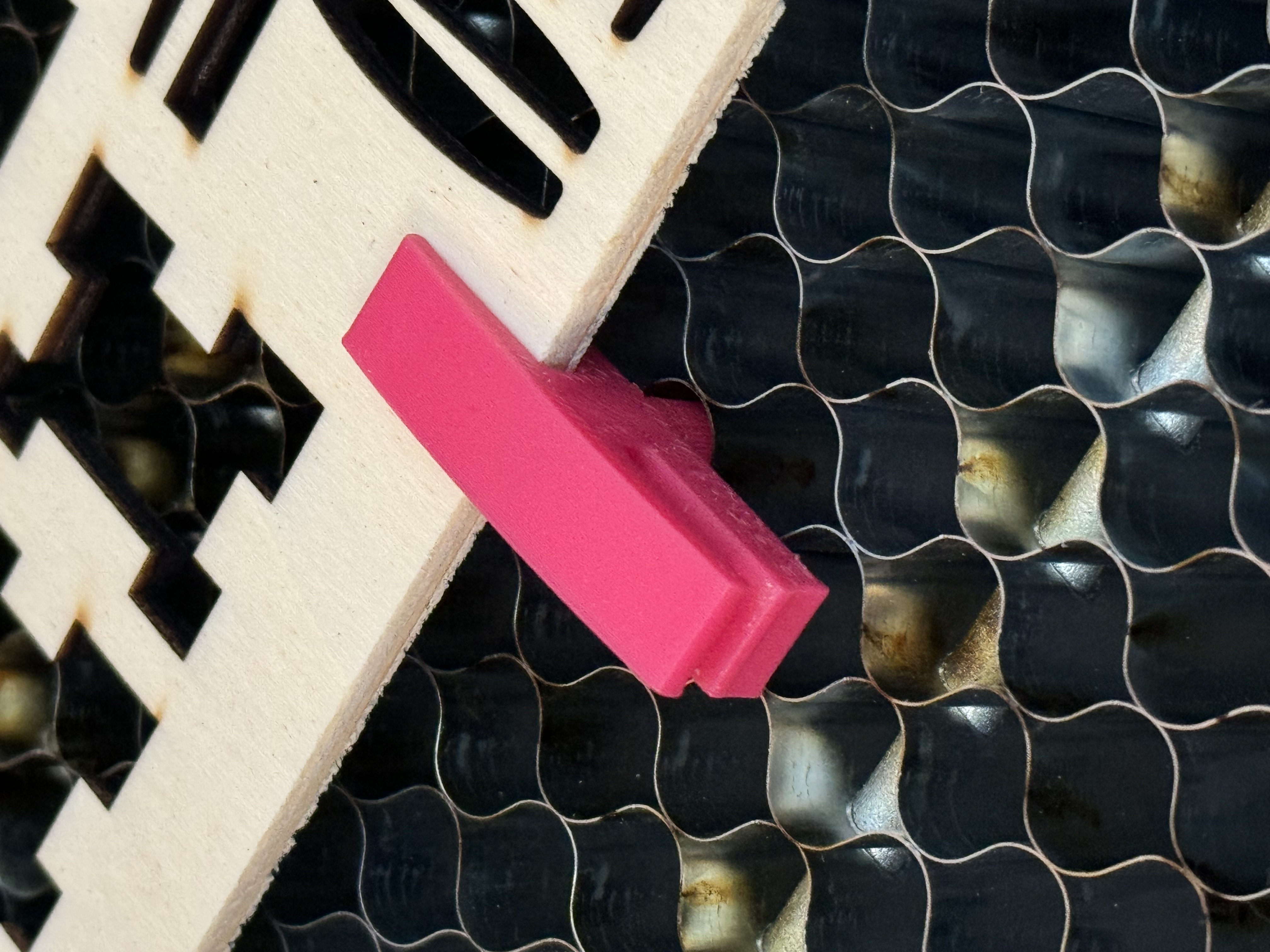 xTool Honeycomb Riser — thumbnail 2