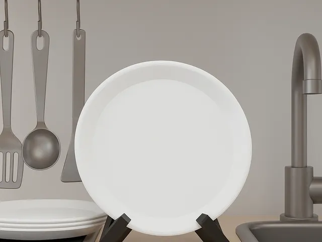 Plate for play kitchen