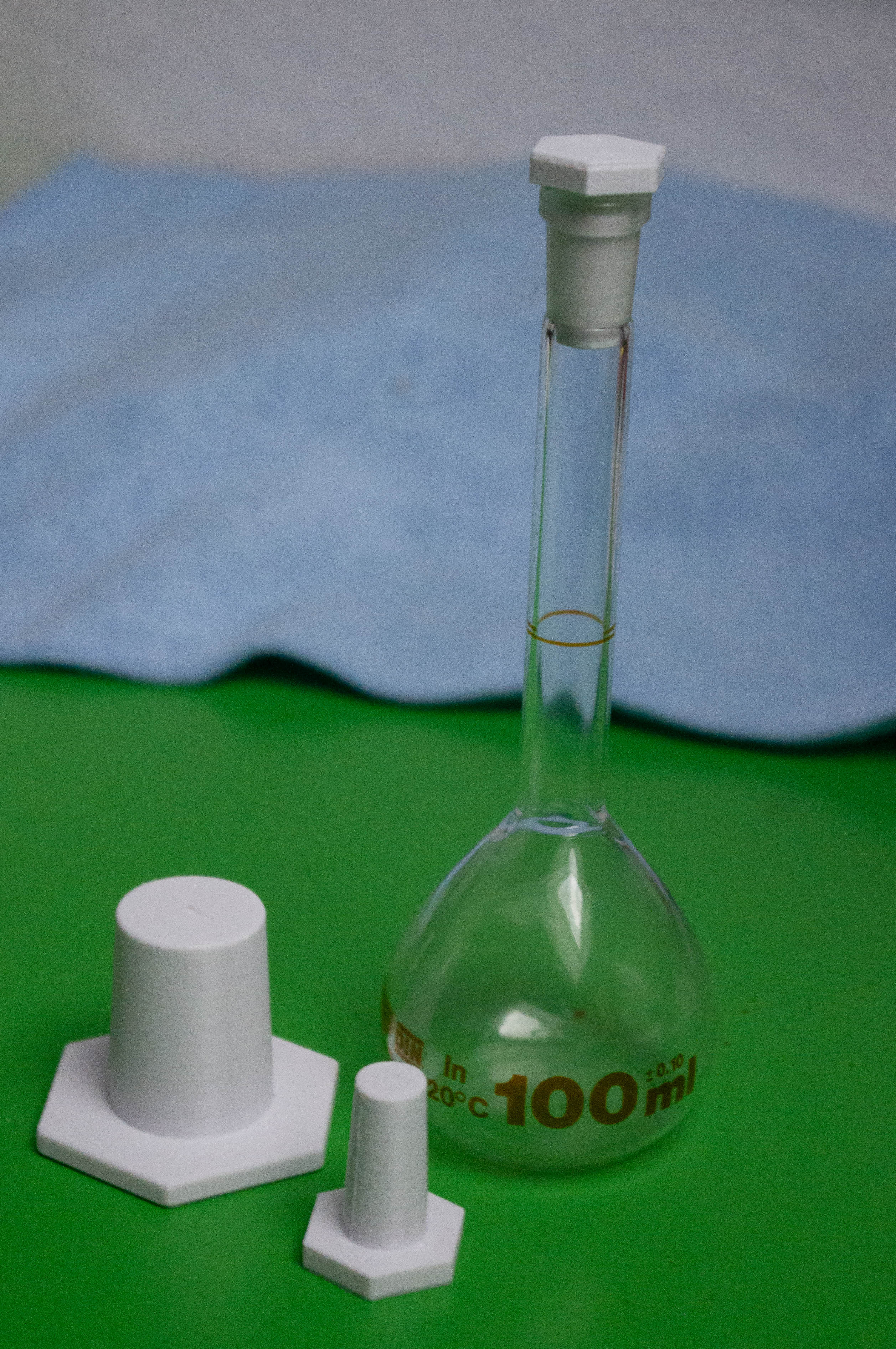 FPL - Fully Printable Lab - Part II: volumetric flask plugs by Markus ...