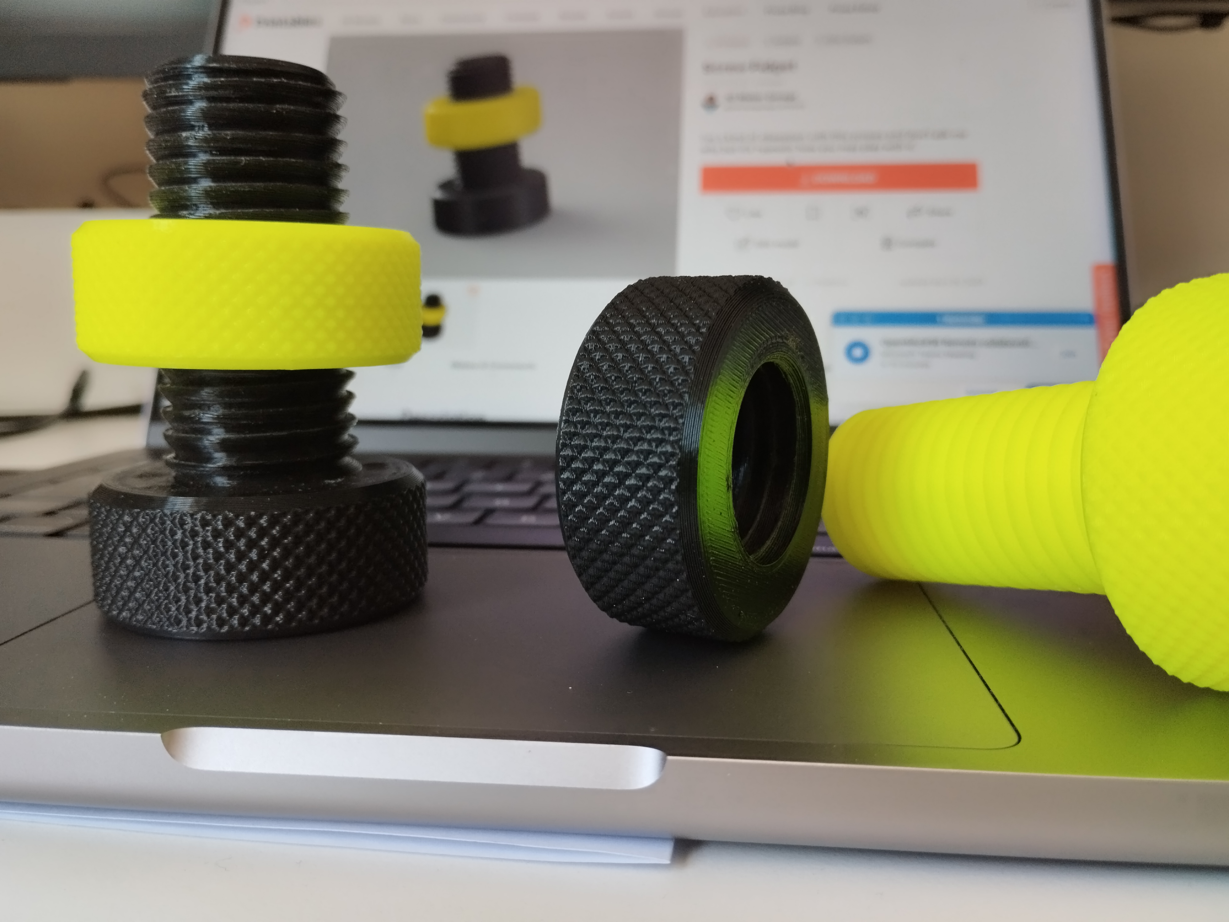 Miniatura 2 do modelo 3D Screw Fidget