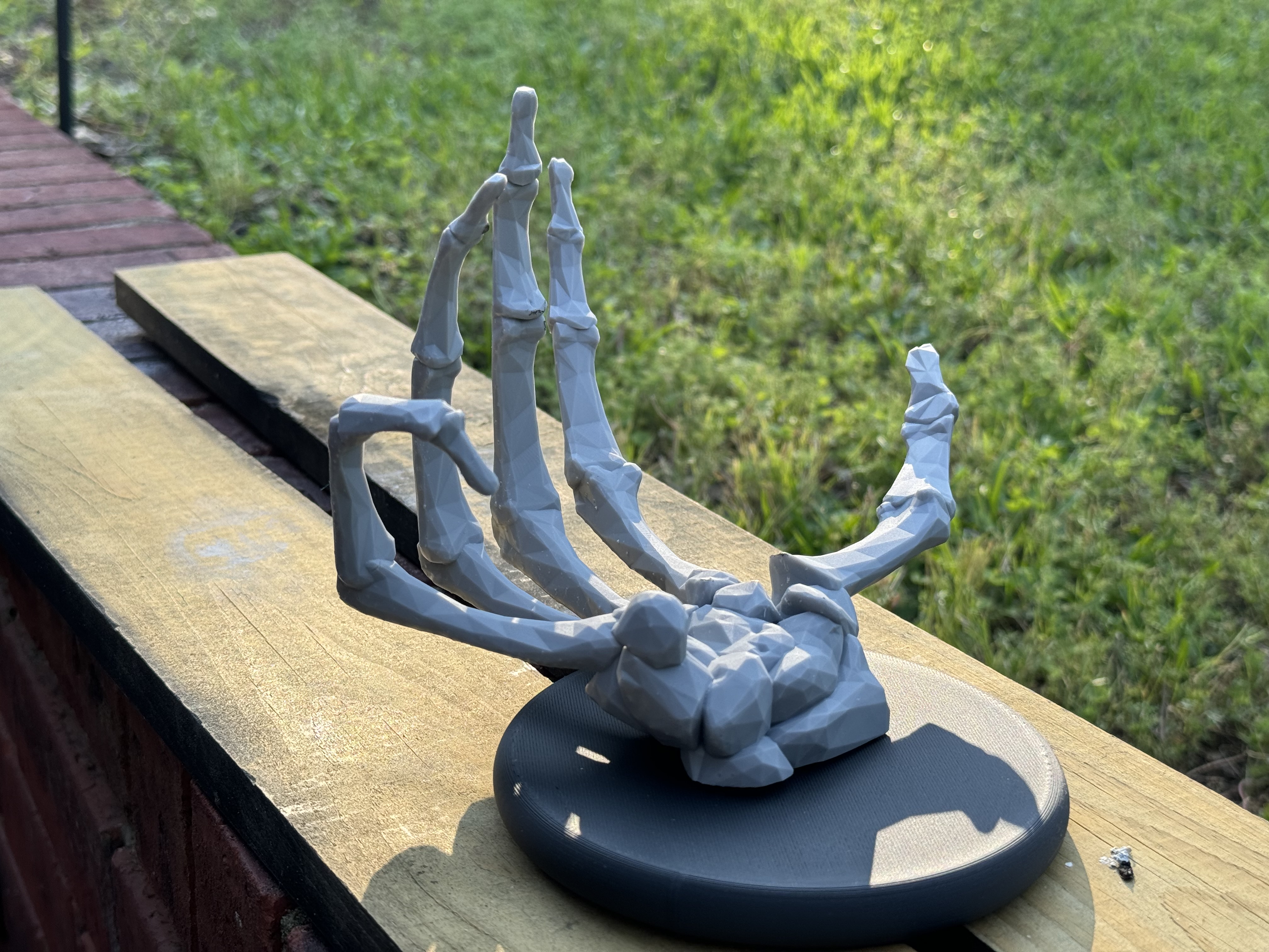 Skeletal Hand, Desktop Base