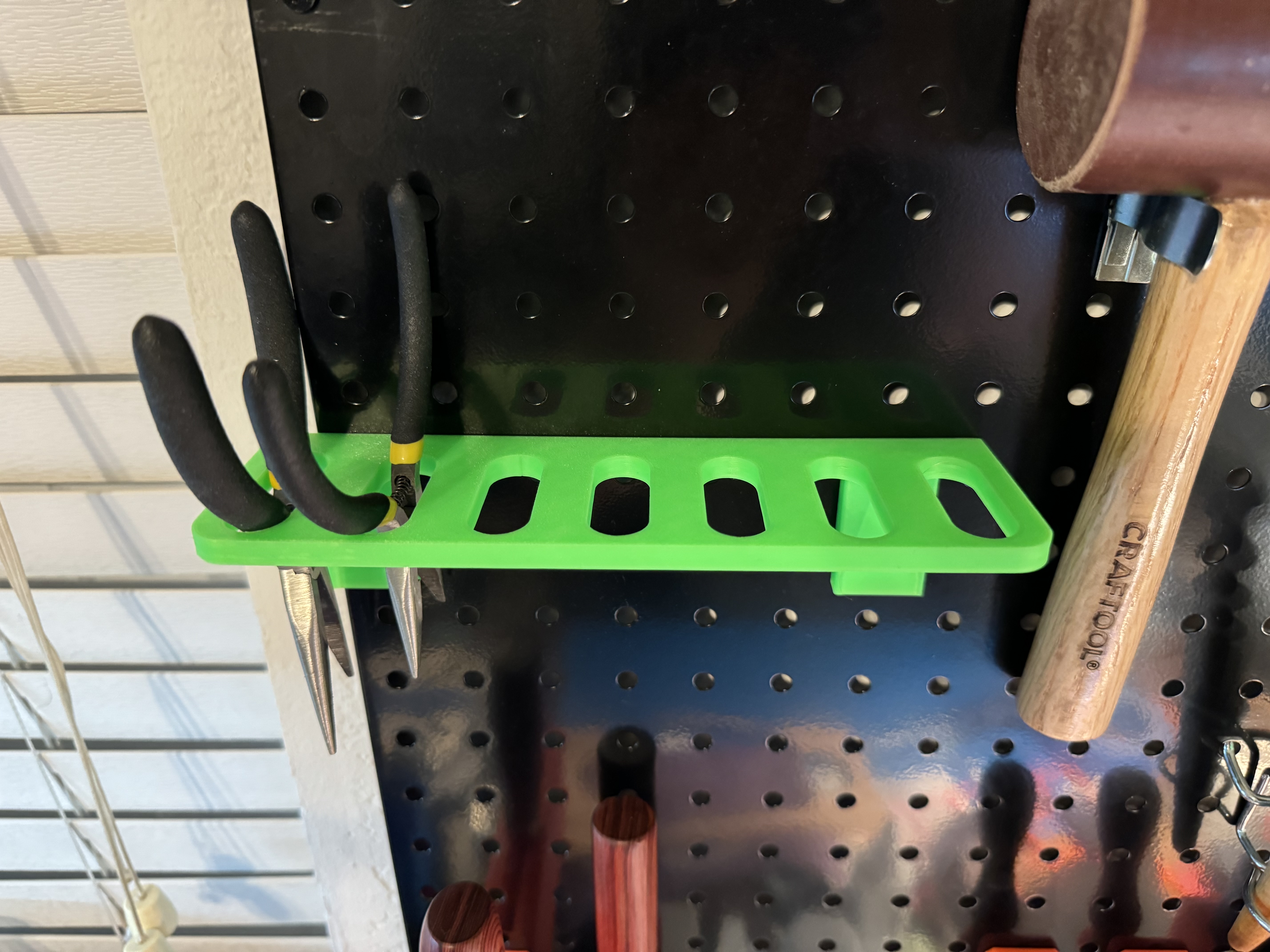 Peglock Pliers Rack 3D model thumbnail