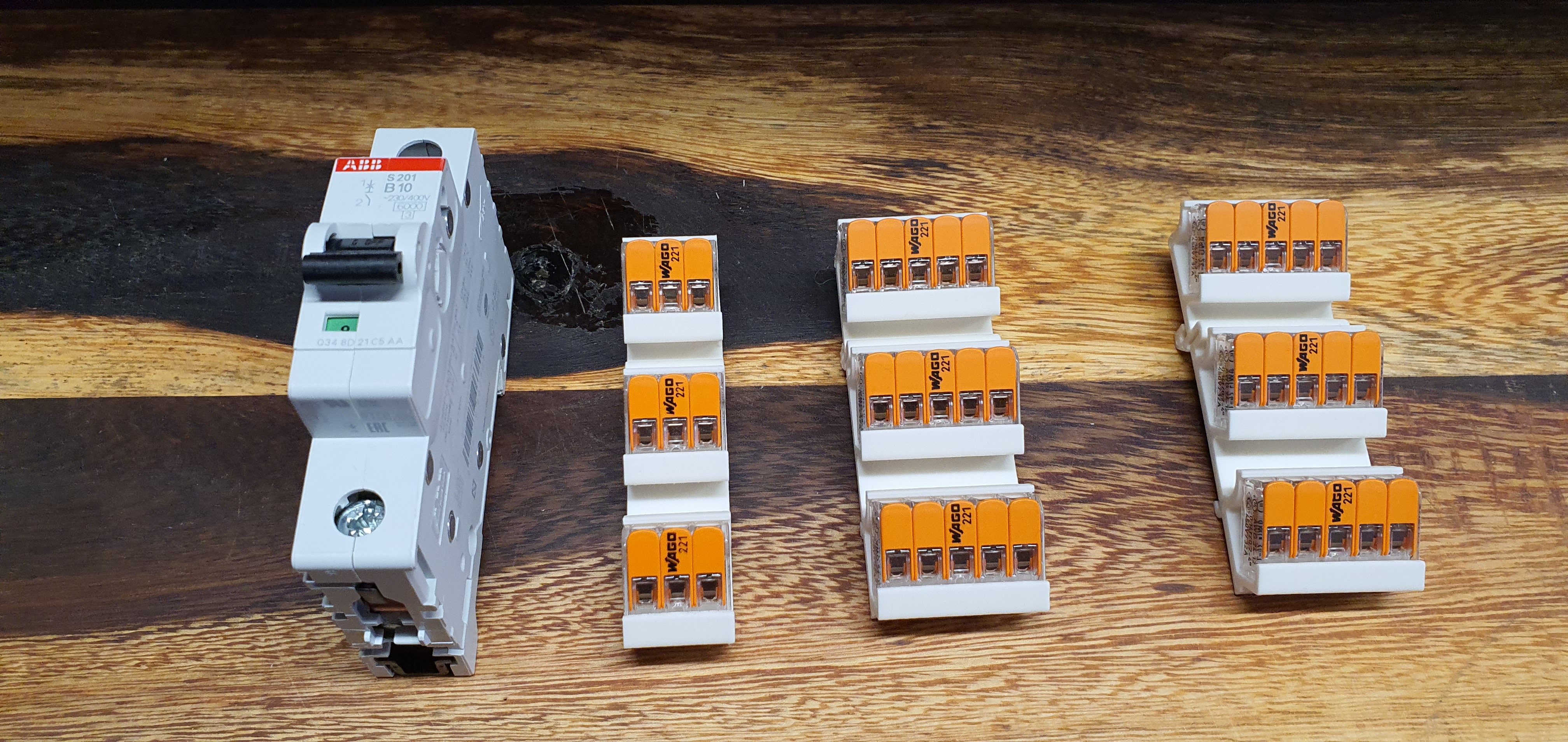 wago-221-413 + 415 tripple DIN-RAIL-CLIP
