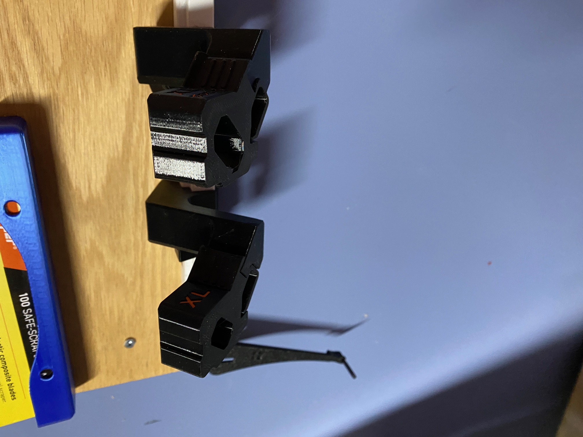 Nozzle replacement tool holder