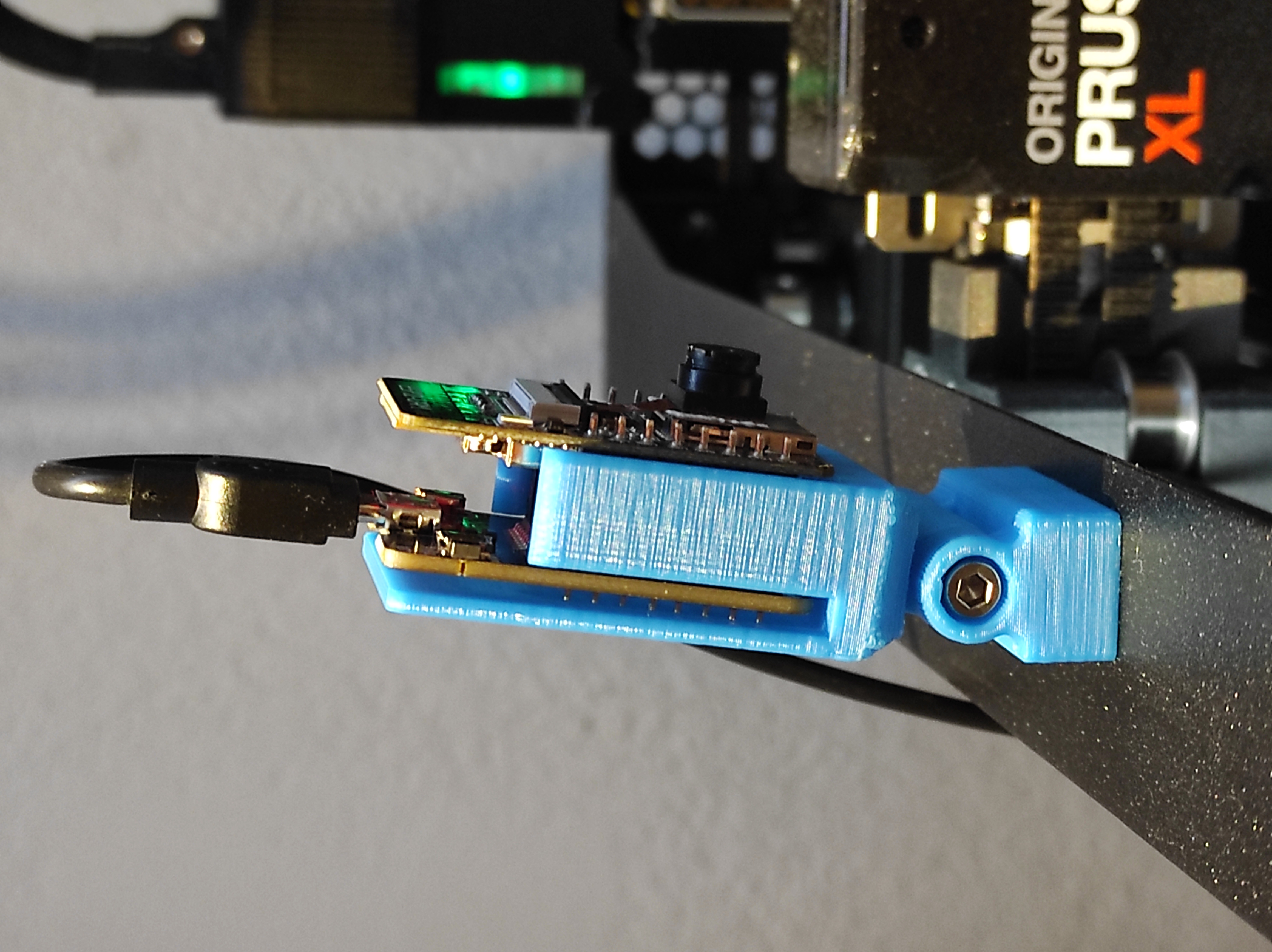 Miniatura 3 do modelo 3D Simple ESP32 CAM Mount