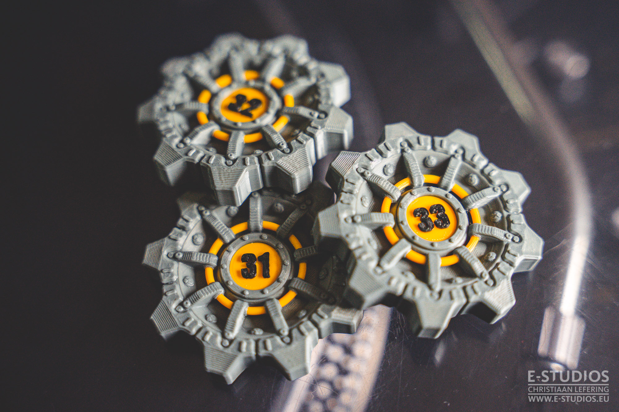 Fallout - Vault Door Brooches by Chrizz | Download free STL model |  Printables.com