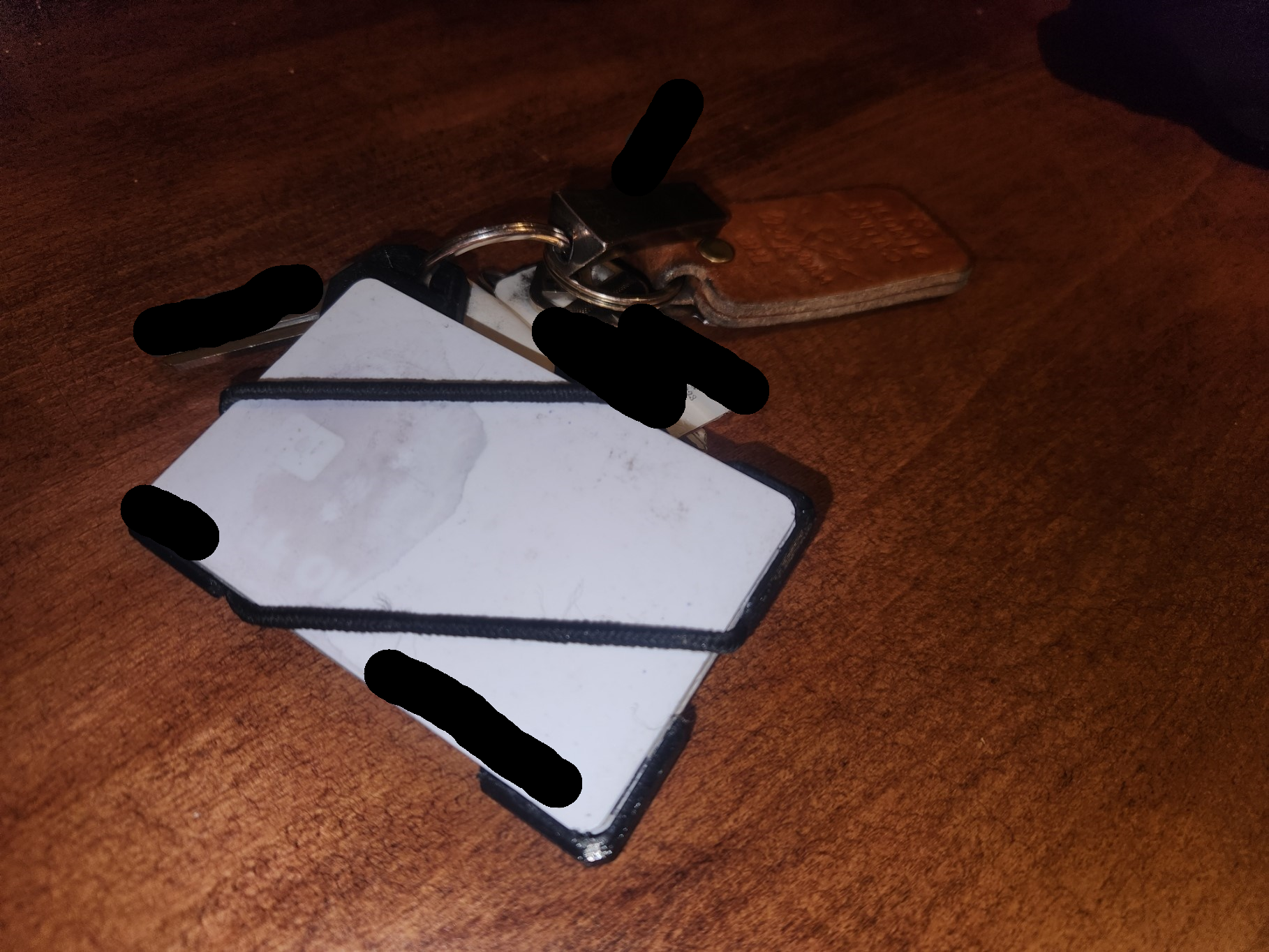 Miniatura 3 do modelo 3D Simple Wallet with Keychain Ring