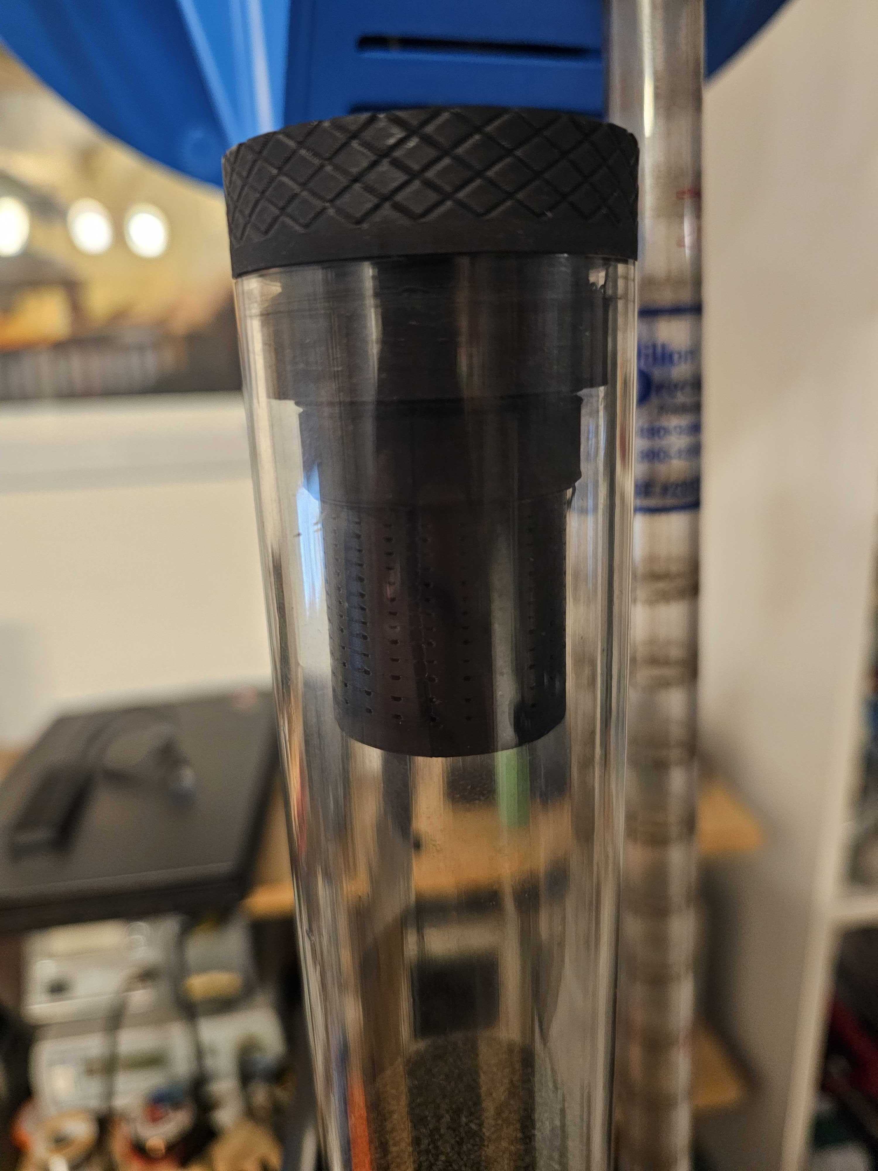 Reloading powder dropper humidity control