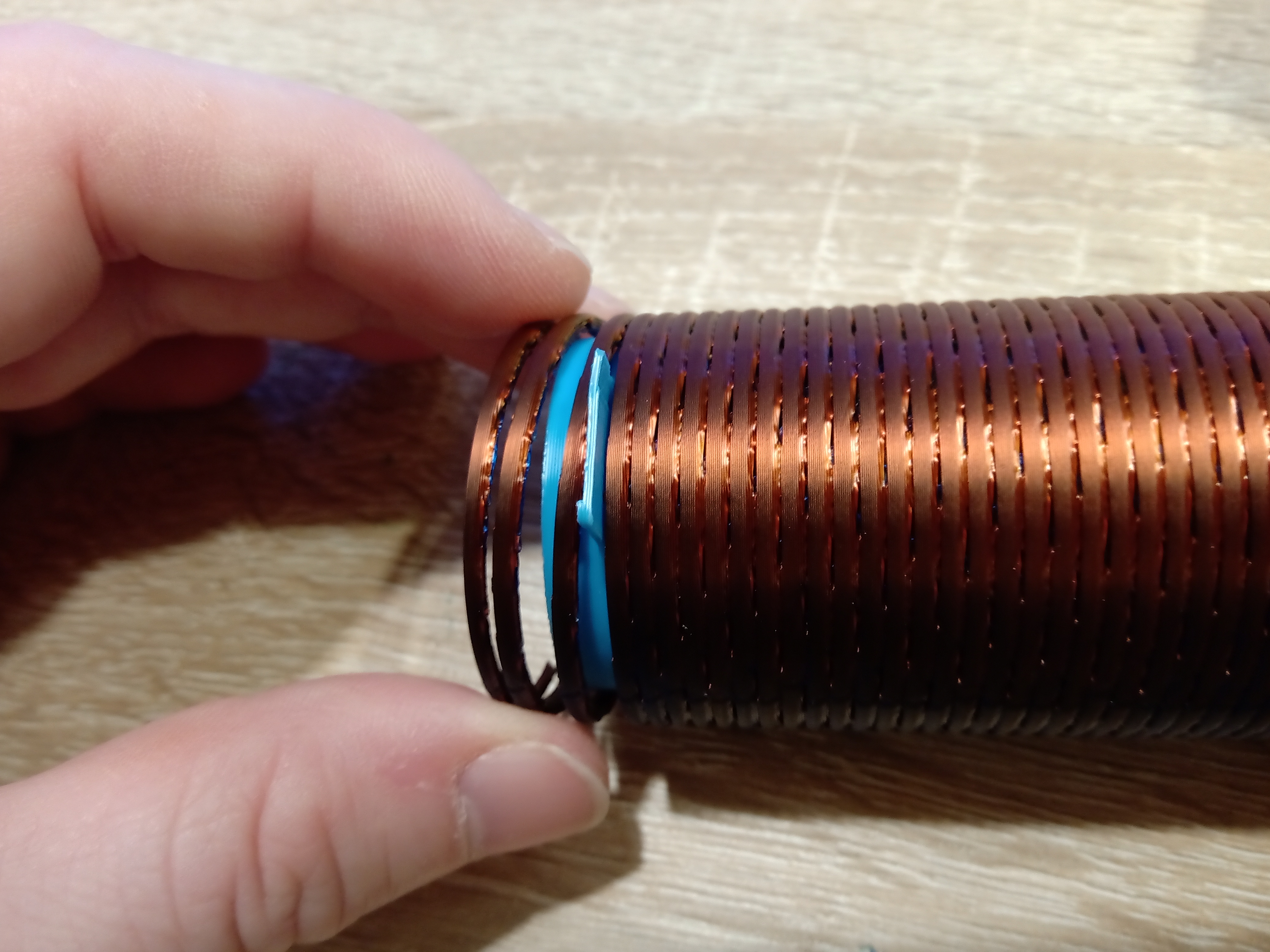 Miniatura 4 do modelo 3D Slinky splitter