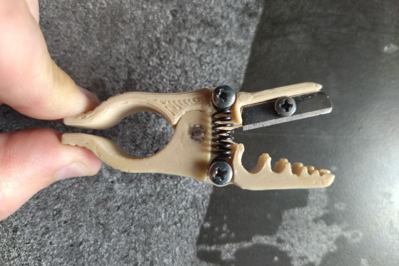 Miniatura 4 do modelo 3D Simple hand stripper