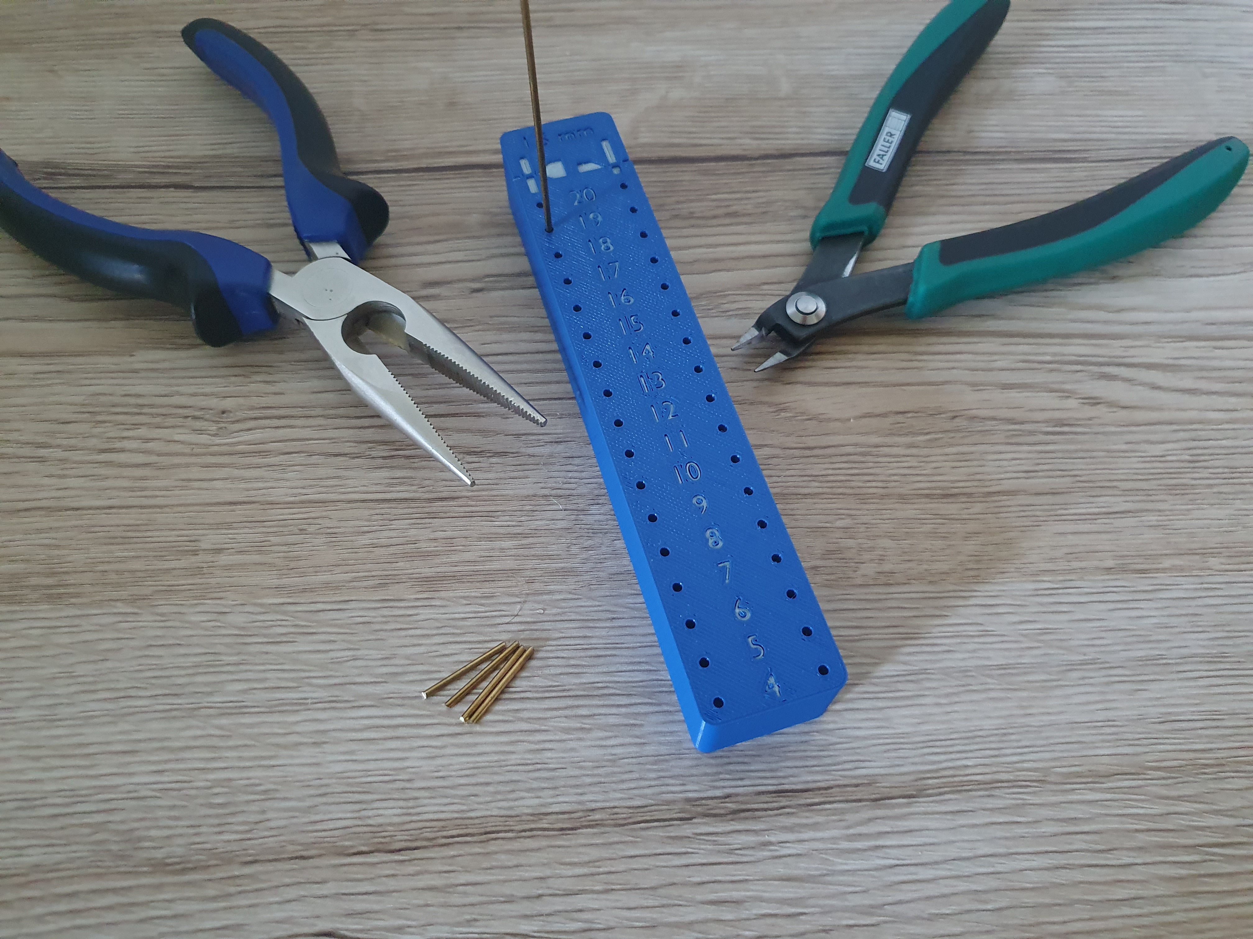 Wire Cutting Tool