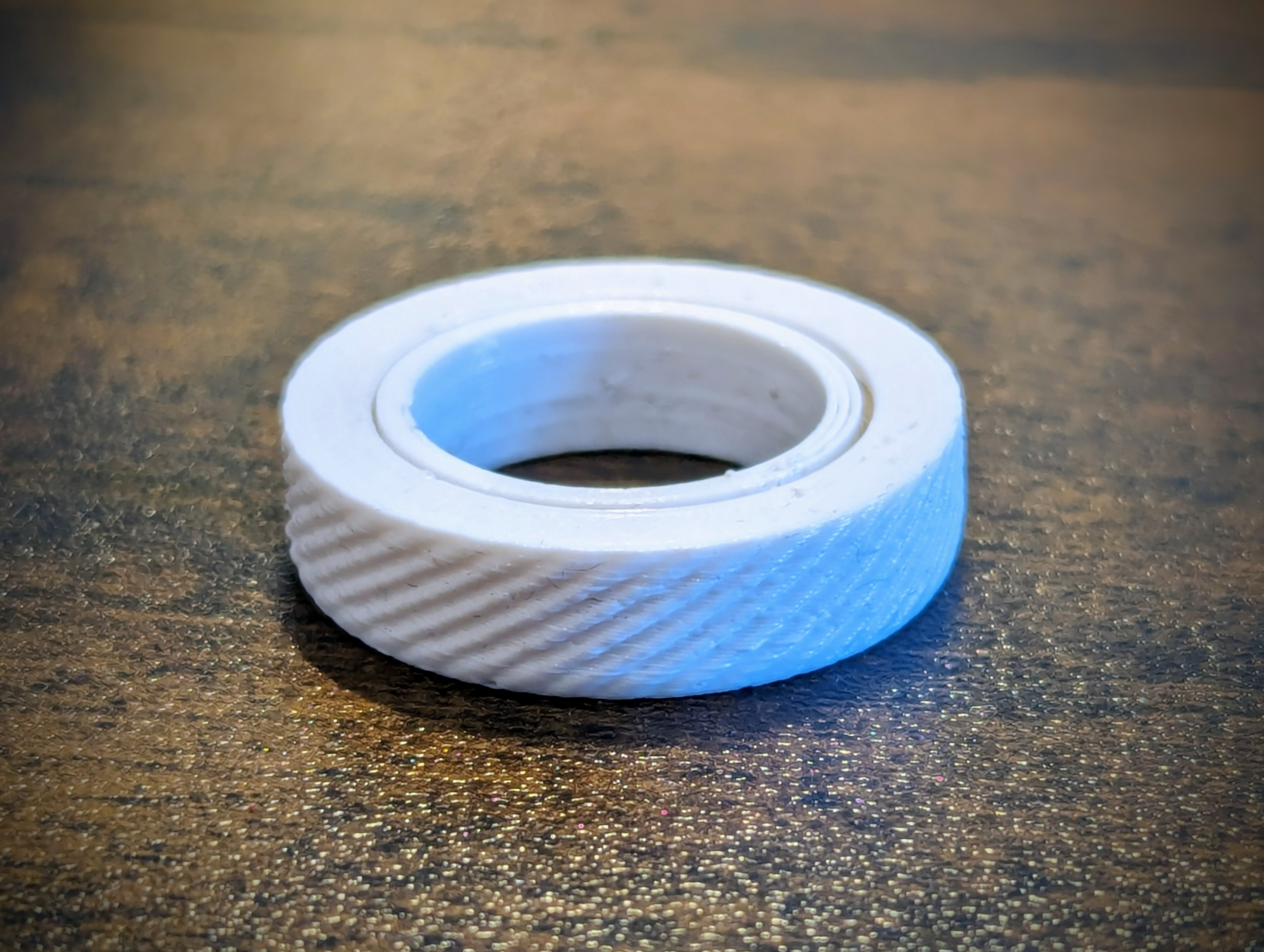 Clicking Ratchet Fidget Ring 2.0 (Print-in-place)