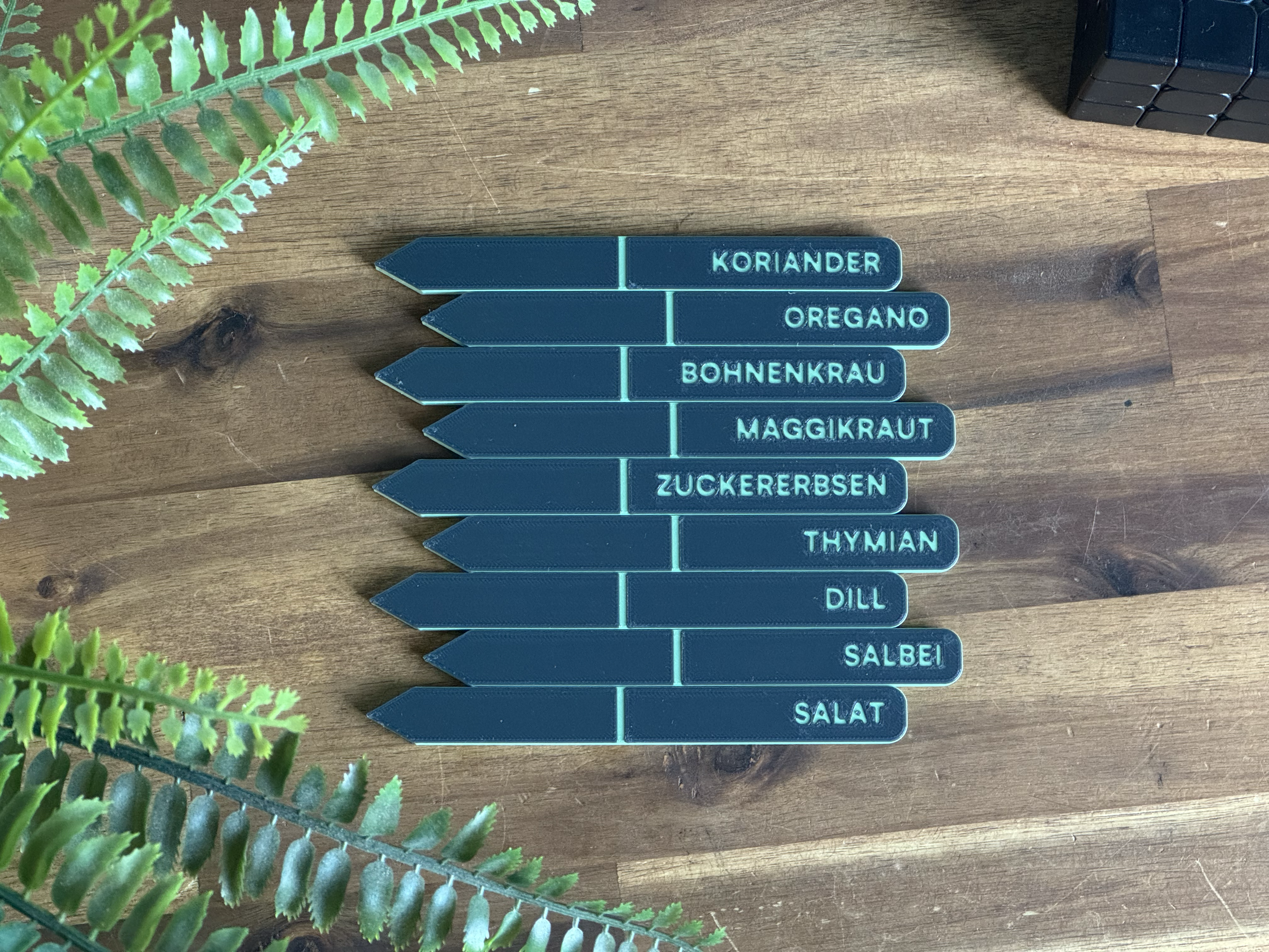 Miniatura 4 do modelo 3D Plant Label (customizable)