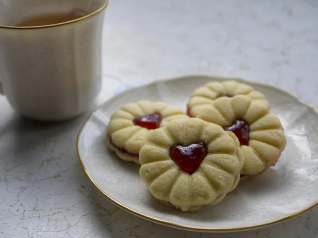 Jammie Dodger Heart Cookie Cutter
