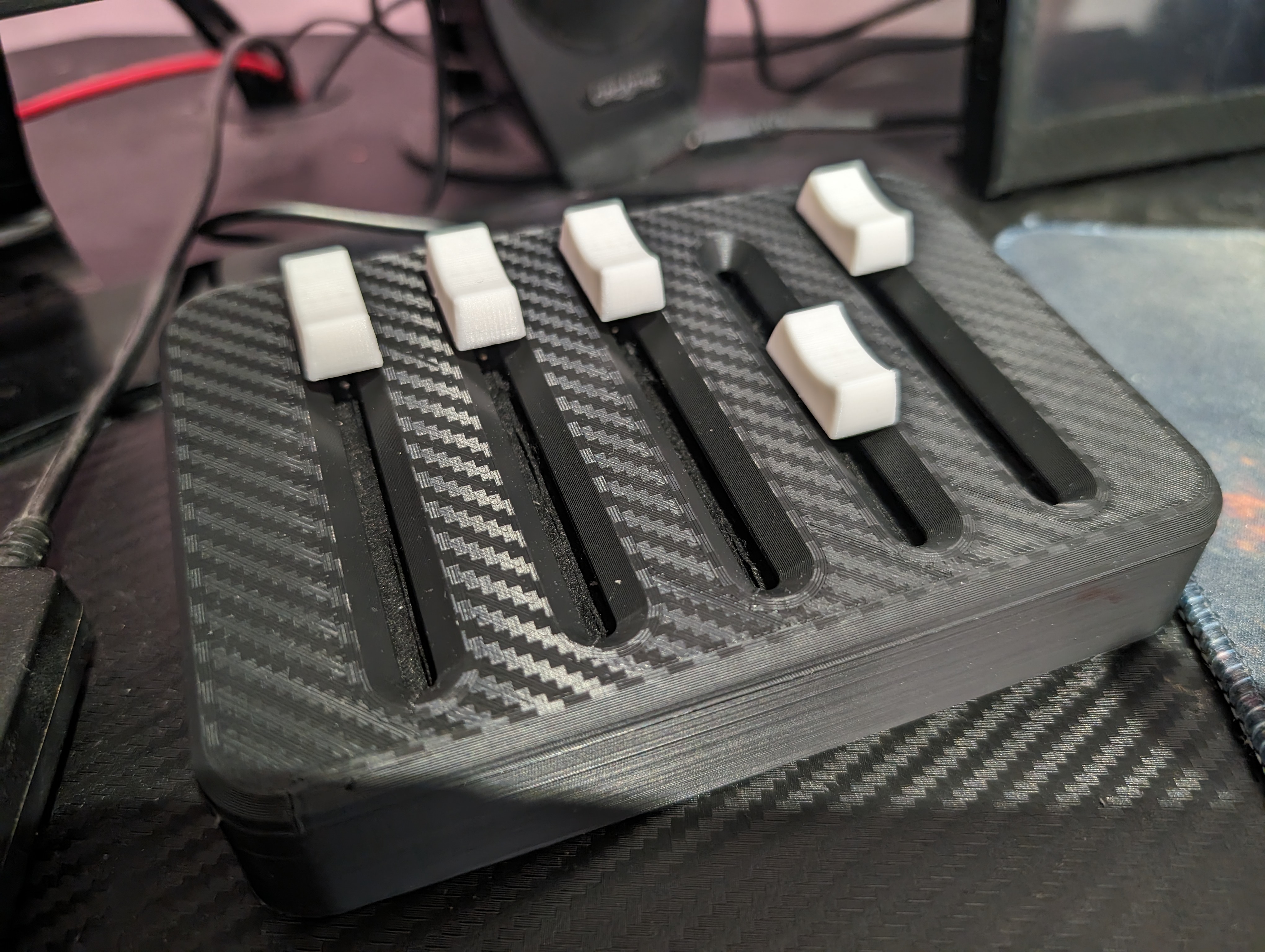 Deej Case Volume Mixer