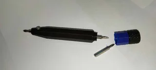 4mm bit screwdriver - magnet, rotating end, 2 bit storage.