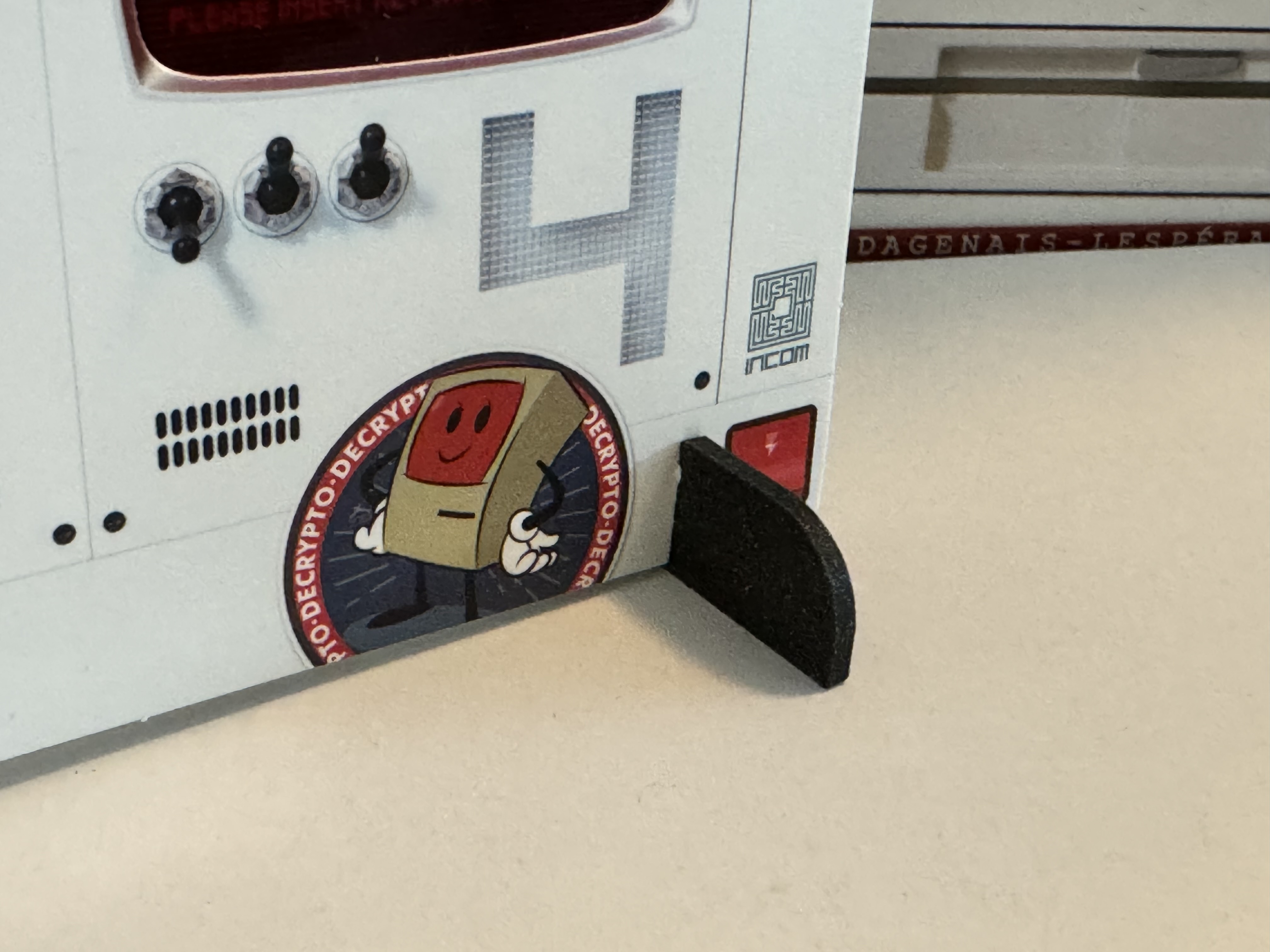 Decrypto replacement screen leg