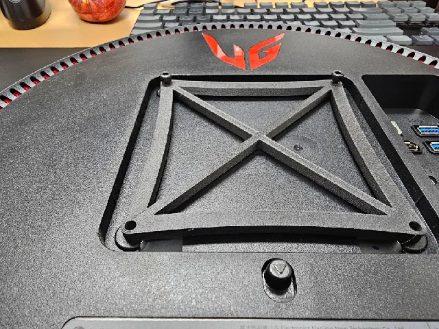 VESA 100x100mm 5mm thickness standoff for LG 27GL850