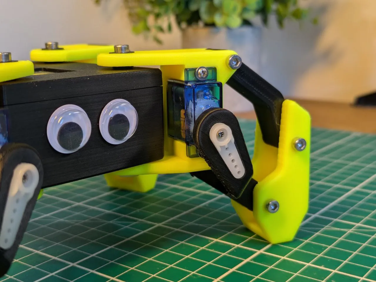 Kame32: Next-Gen Minikame with ESP32 by JavierIH | Download free